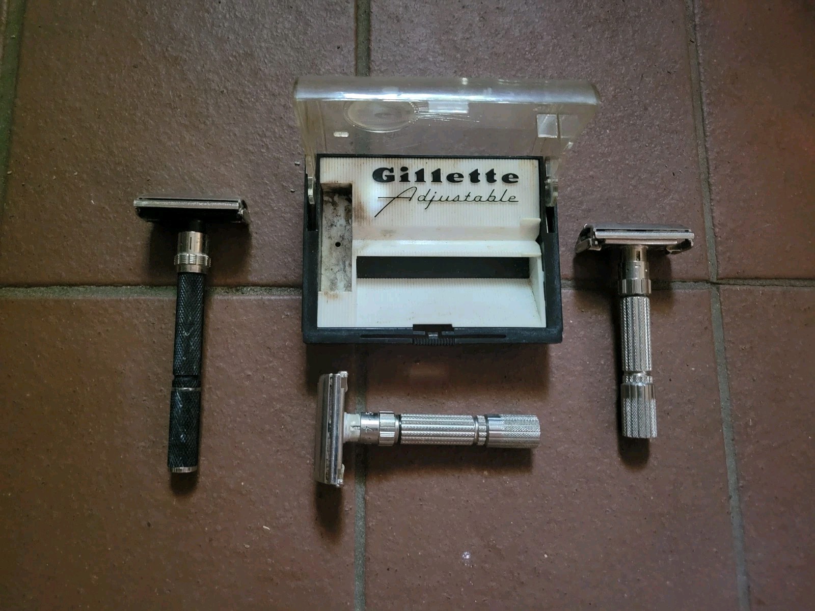 Vintage Gillette E1 & F1 Fat Boys Adjustable 1-9 Safety Razor  With 1 Case & G2 