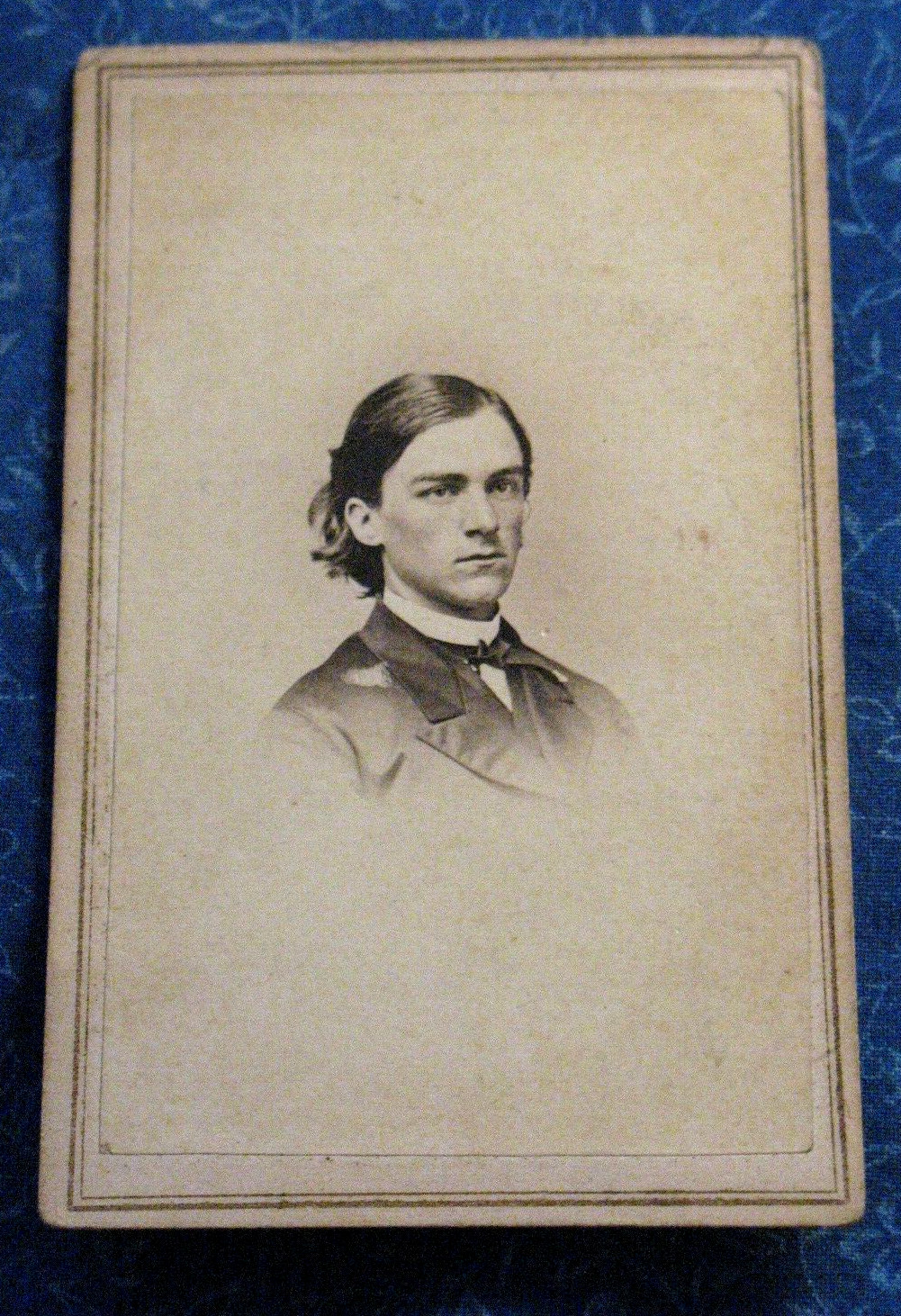 CDV Photograph 1860s Very Handsome Young Man Original #87026  Antique STAMPED