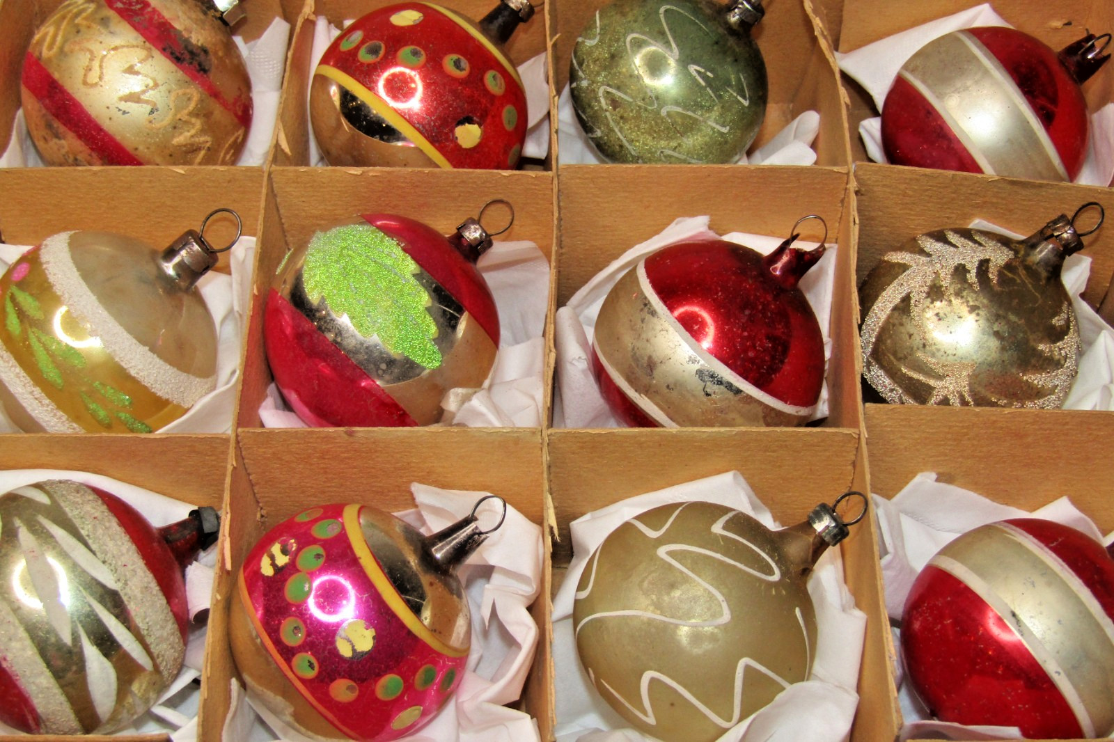 Lot Antique VTG Glass Pictured TREE Mica Small BALL Christmas Ornament Germany