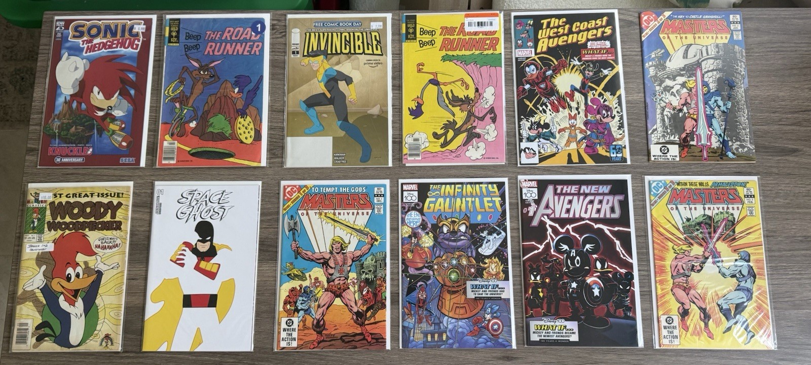 CARTOON COMIC LOT of 73 SpongeBob, Tick, He-Man, Alf, Invincible Keys 🔑🔥🔥