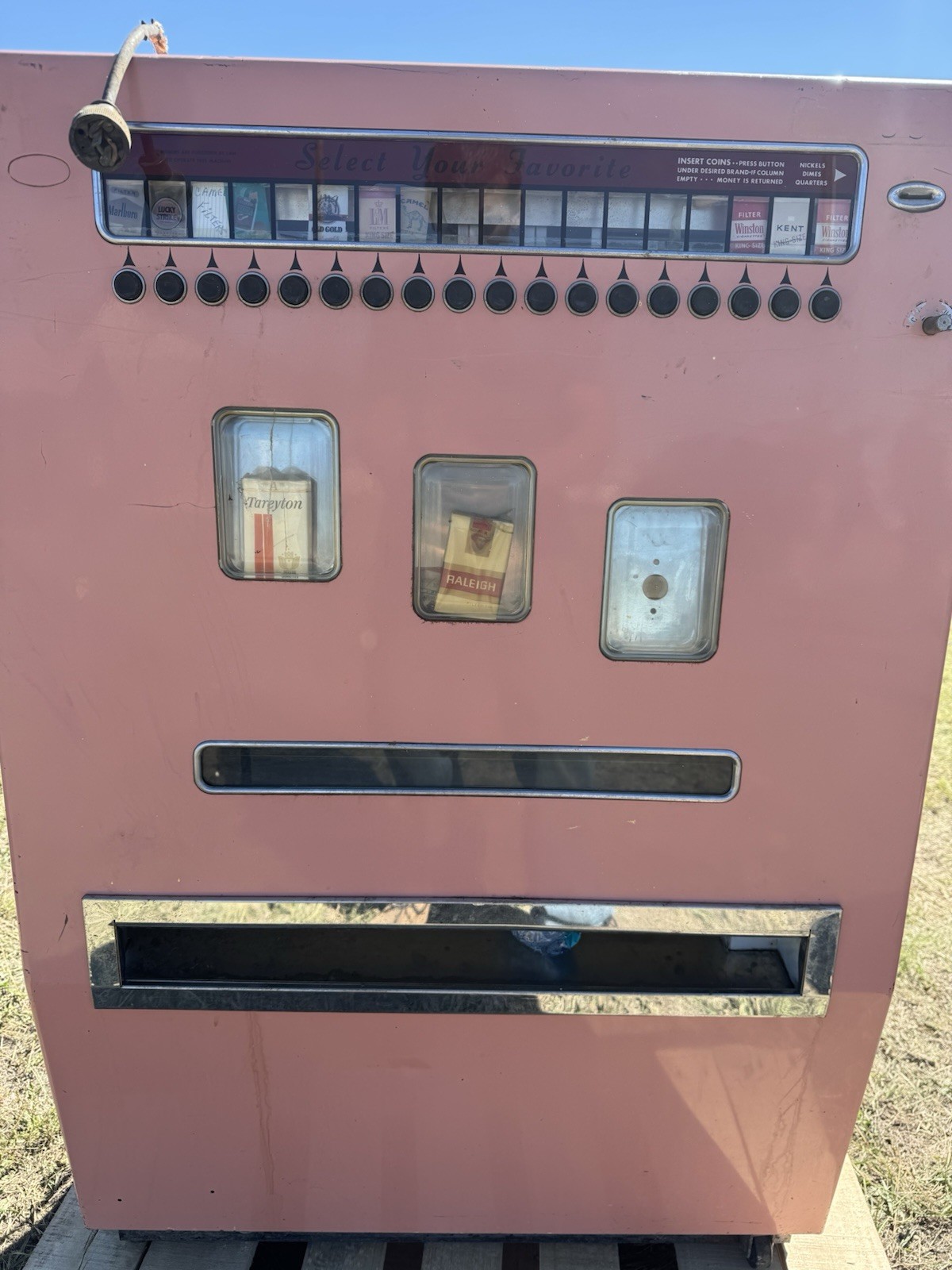 vintage 1950’s ?  cigarette dispenser Machine Pink