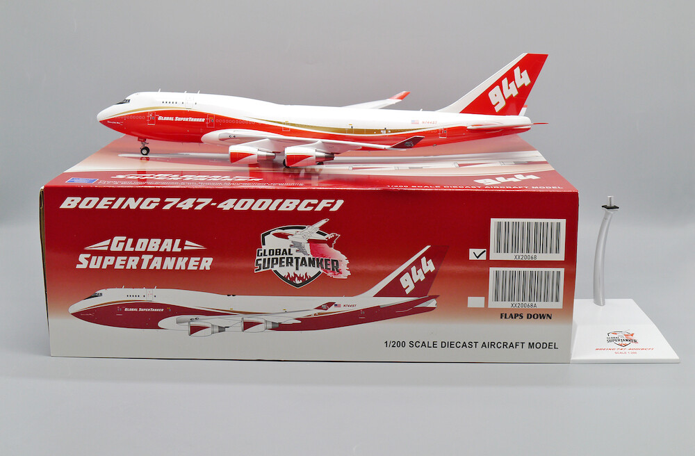 JC Wings XX20068 Global Super Tanker 747-400BCF N744ST Diecast 1/200 Jet Model