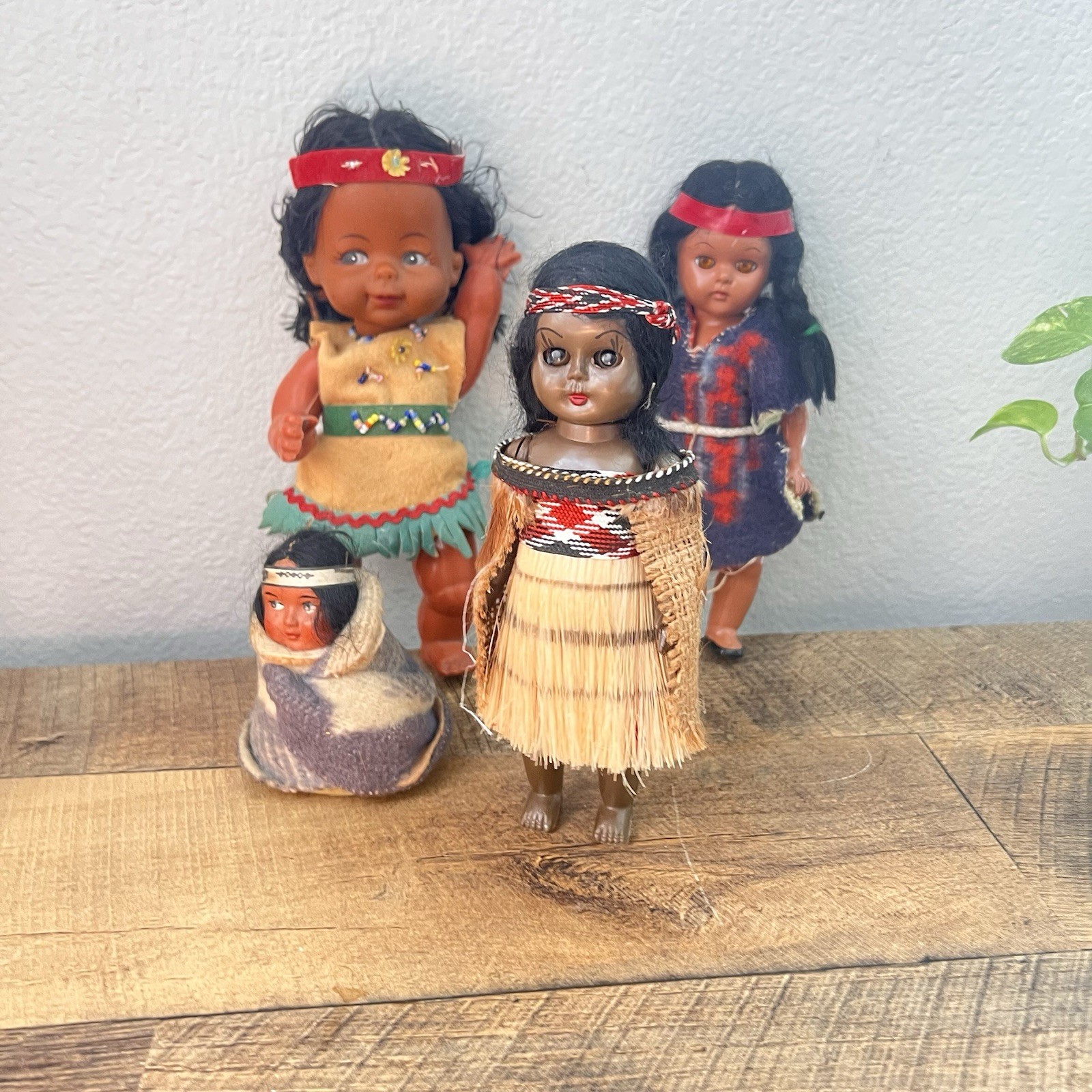 Vintage Native American Indian Dolls Cute Face Set Of 5