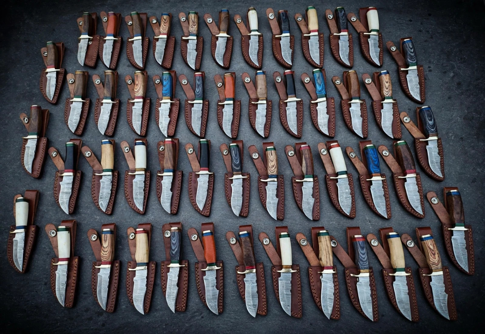 Lot of 20 HANDMADE DAMASCUS STEEL SKINNER CAMPING 6 IN KNIVES W SHEATH,WHOLESALE
