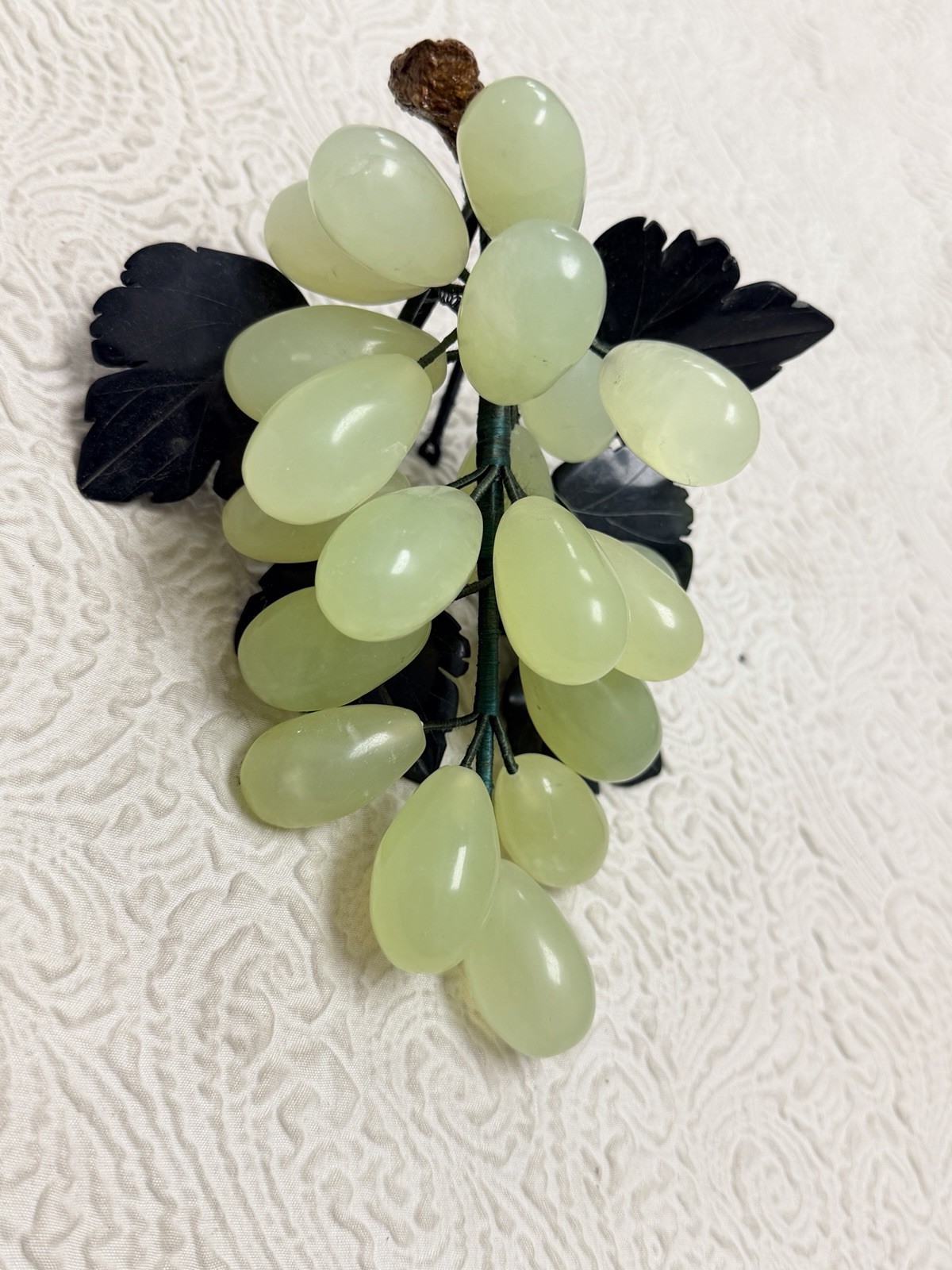 Vtg 1950's Grape Cluster Hand Carved & Polished Chinese Jade ~7”( Stone Fruit)