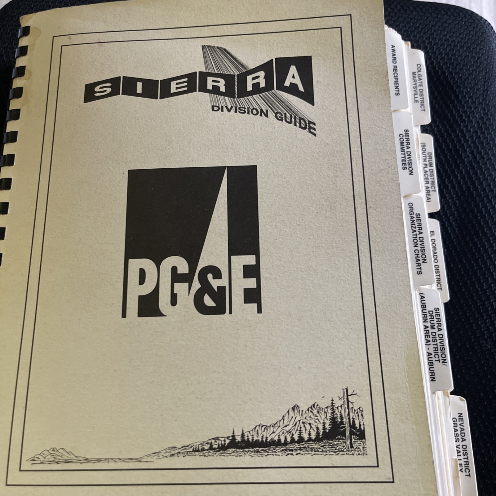Vintage 1991 PG&E Utility Employee Directory Book Auburn Grass Valley Roseville
