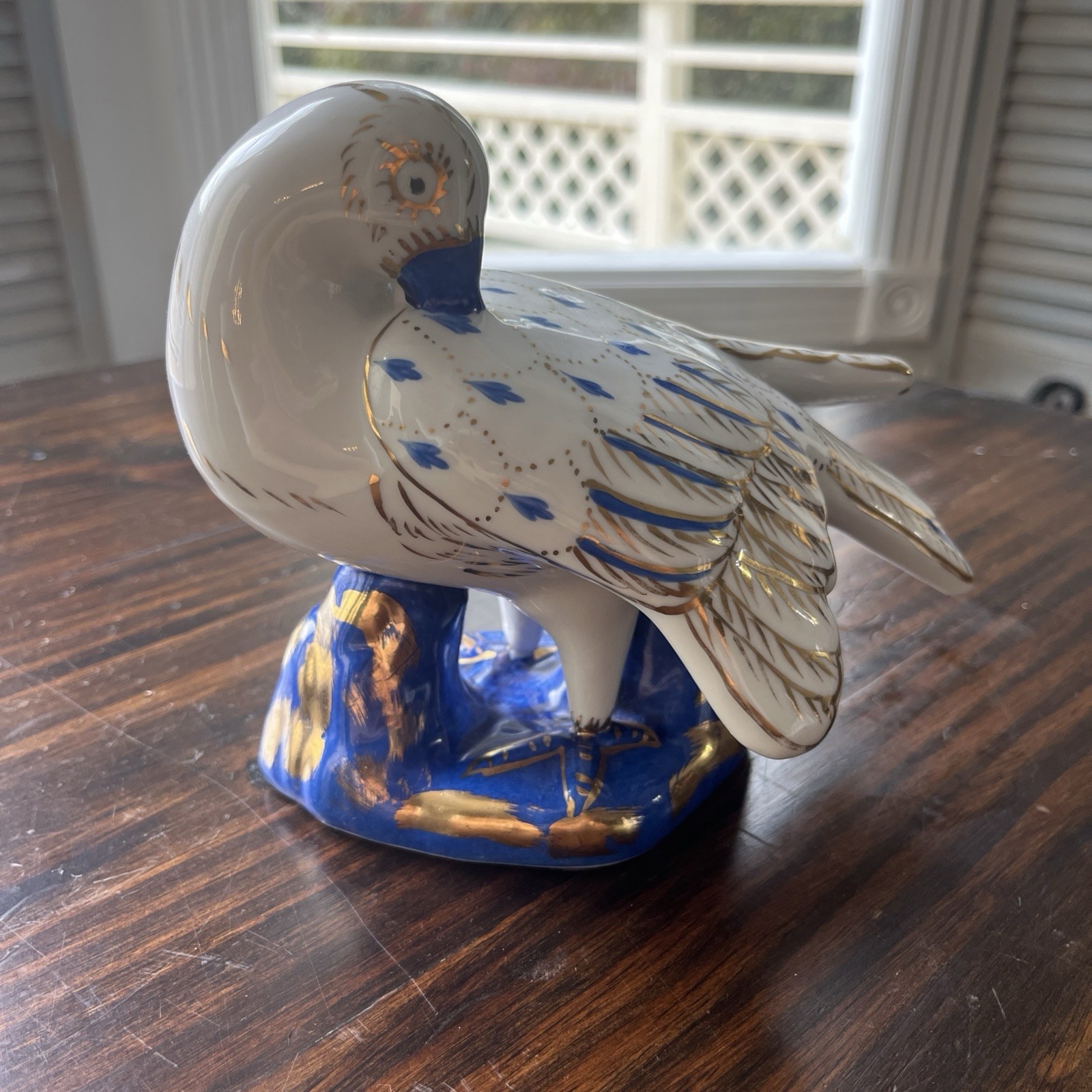 Beautiful Vintage Painted Bird With Gold Details
