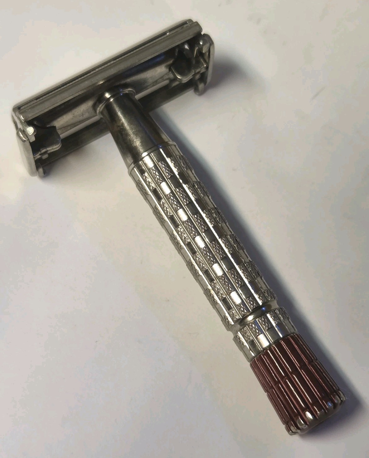 Vintage 1957 C-2 Gillette Red Tip Super Speed Flare Tip DE TTO Safety Razor