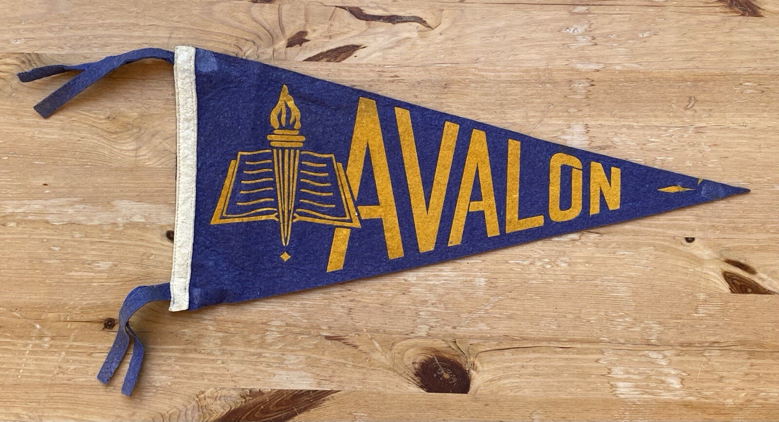Vintage Avalon 18 Inch Felt Pennant w Nice Color Early
