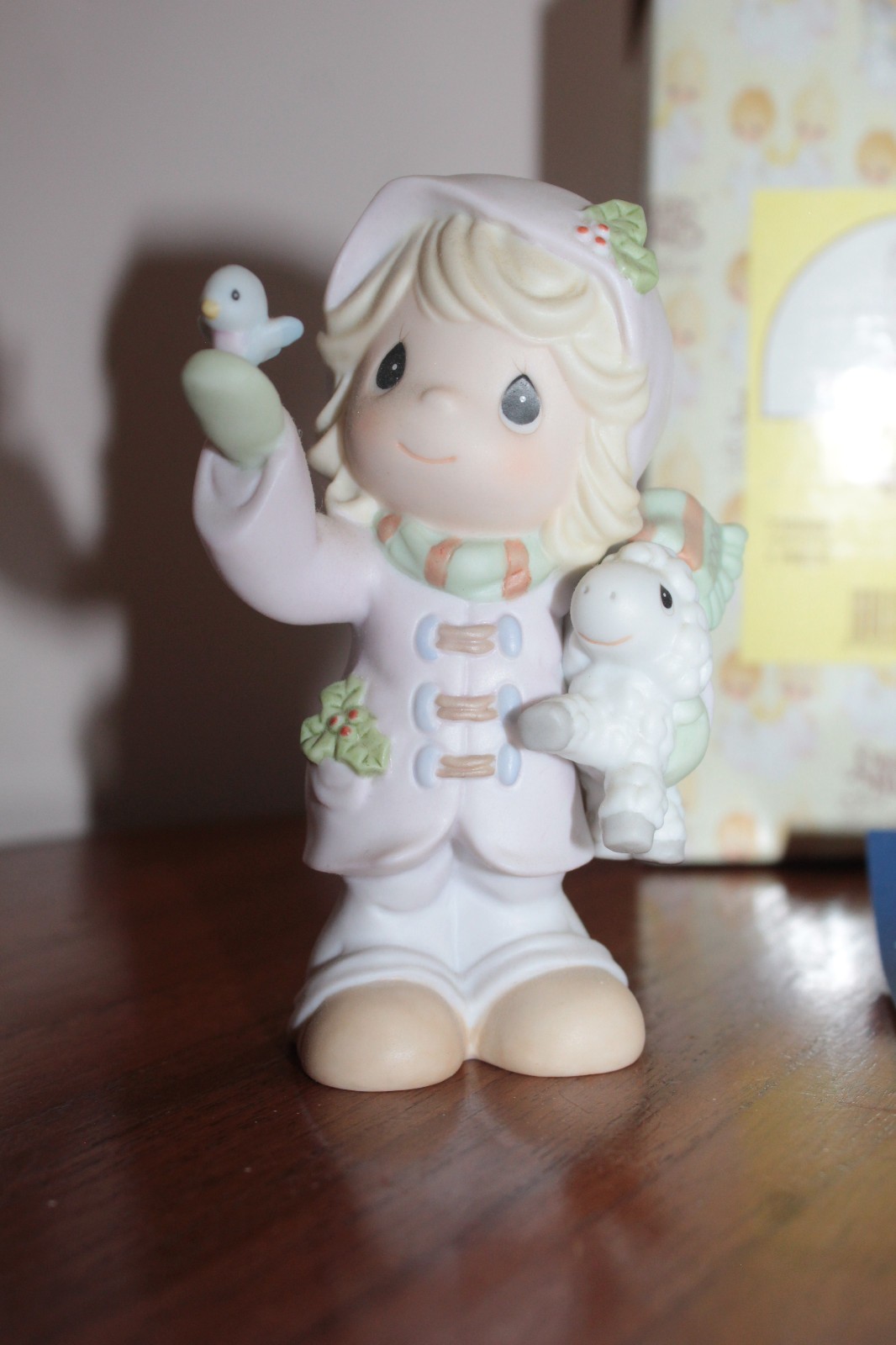 ENESCO PRECIOUS MOMENTS THE FUTURE IS IN OUR HANDS FIGURINE (2000) ANNUAL EDTN