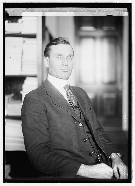 Photo:Melvin O. McLaughlin Nebraska Portrait 1910s