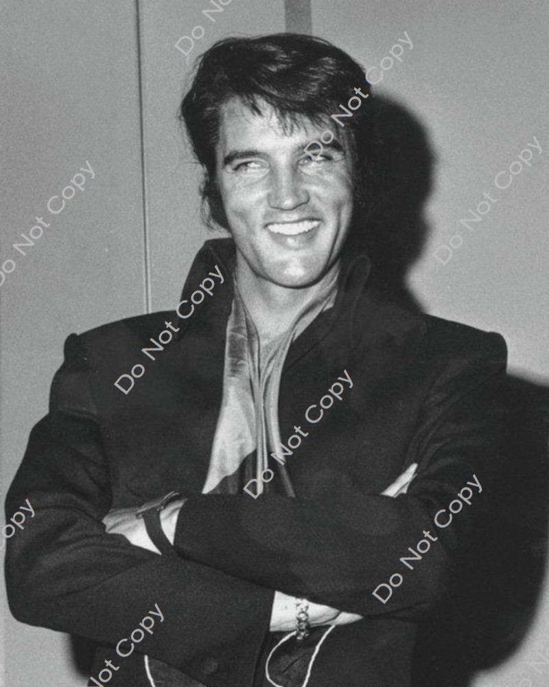 8x10 ELVIS PRESLEY GLOSSY PHOTO photograph picture print