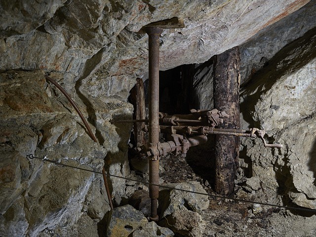 Photo:Georgetown Colorado Lebanon Silver Mine 2016 Inside Mine Drill Shaft