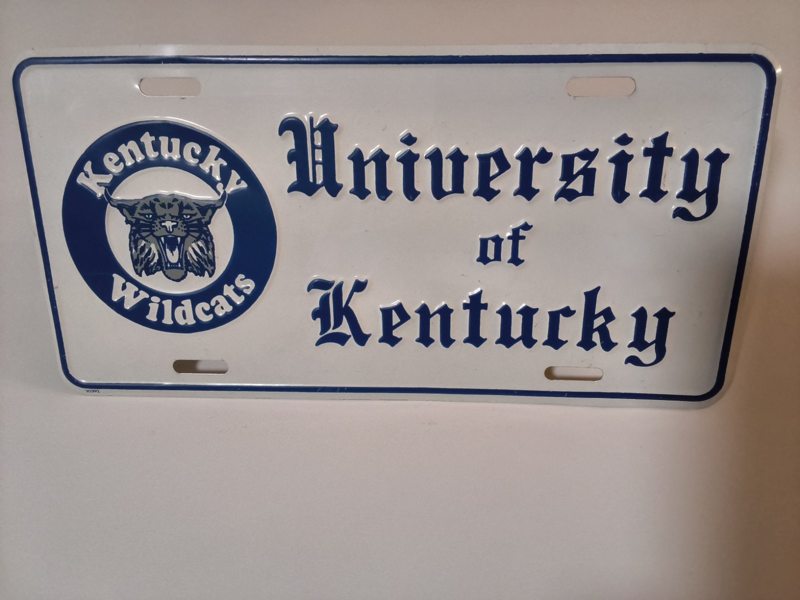 Vintage University Of Kentucky Wildcats  Metal License Plate Accessory Old Logo