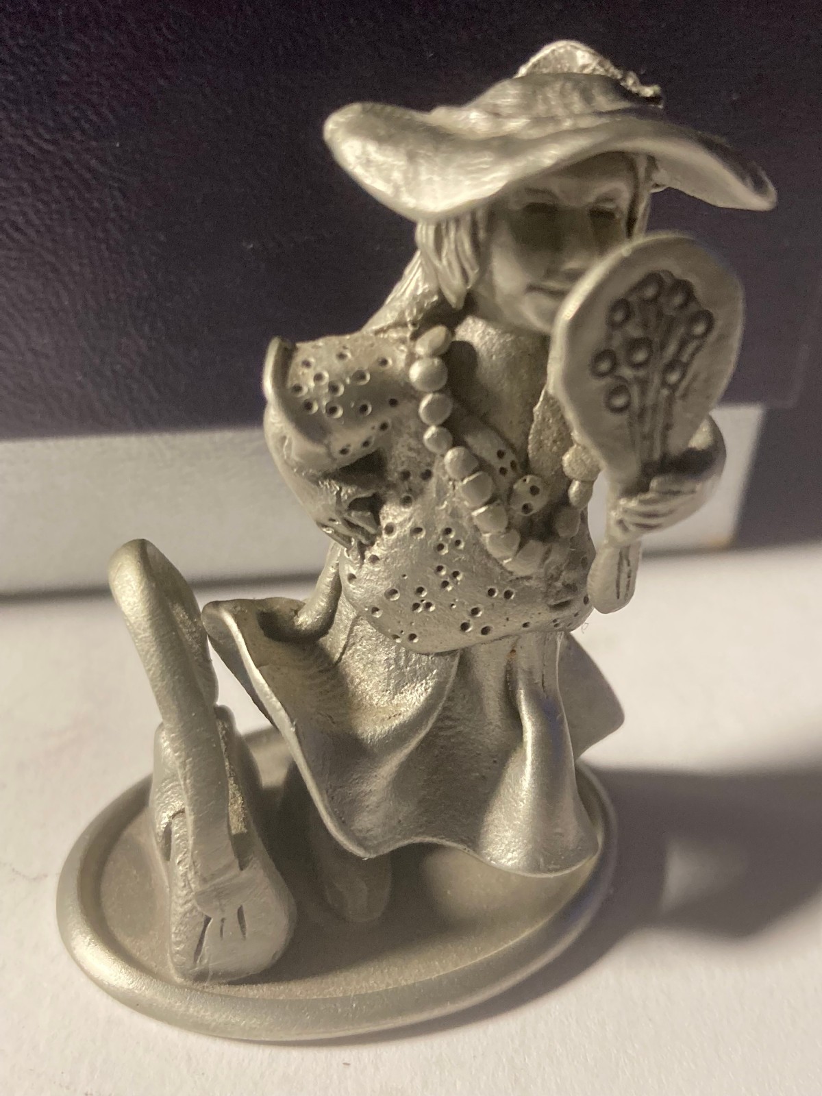 Vintage 1970s Schmid Fine Pewter GIRL HOLDING MIRROR figurine 0026 w/Box RARE