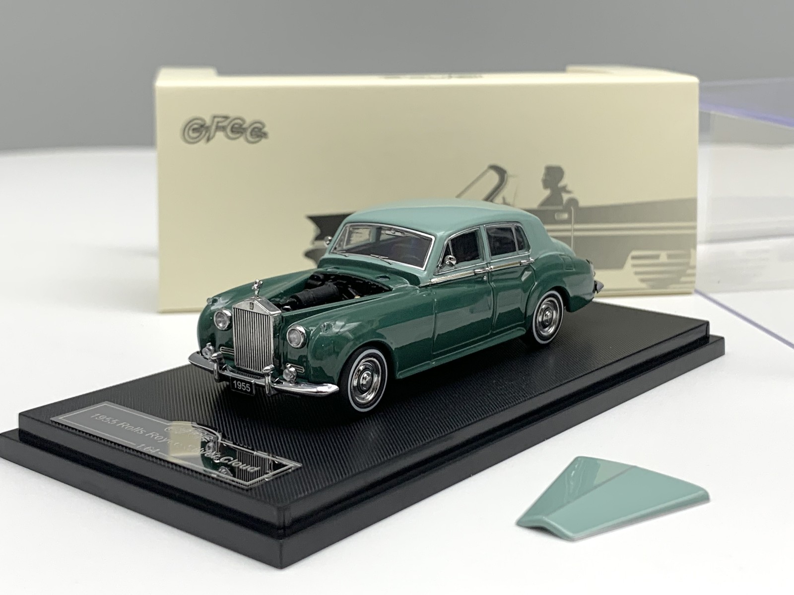 1955 Silver Cloud 1:64 Green Diecast Metal Model Car Rare Vintage Collection