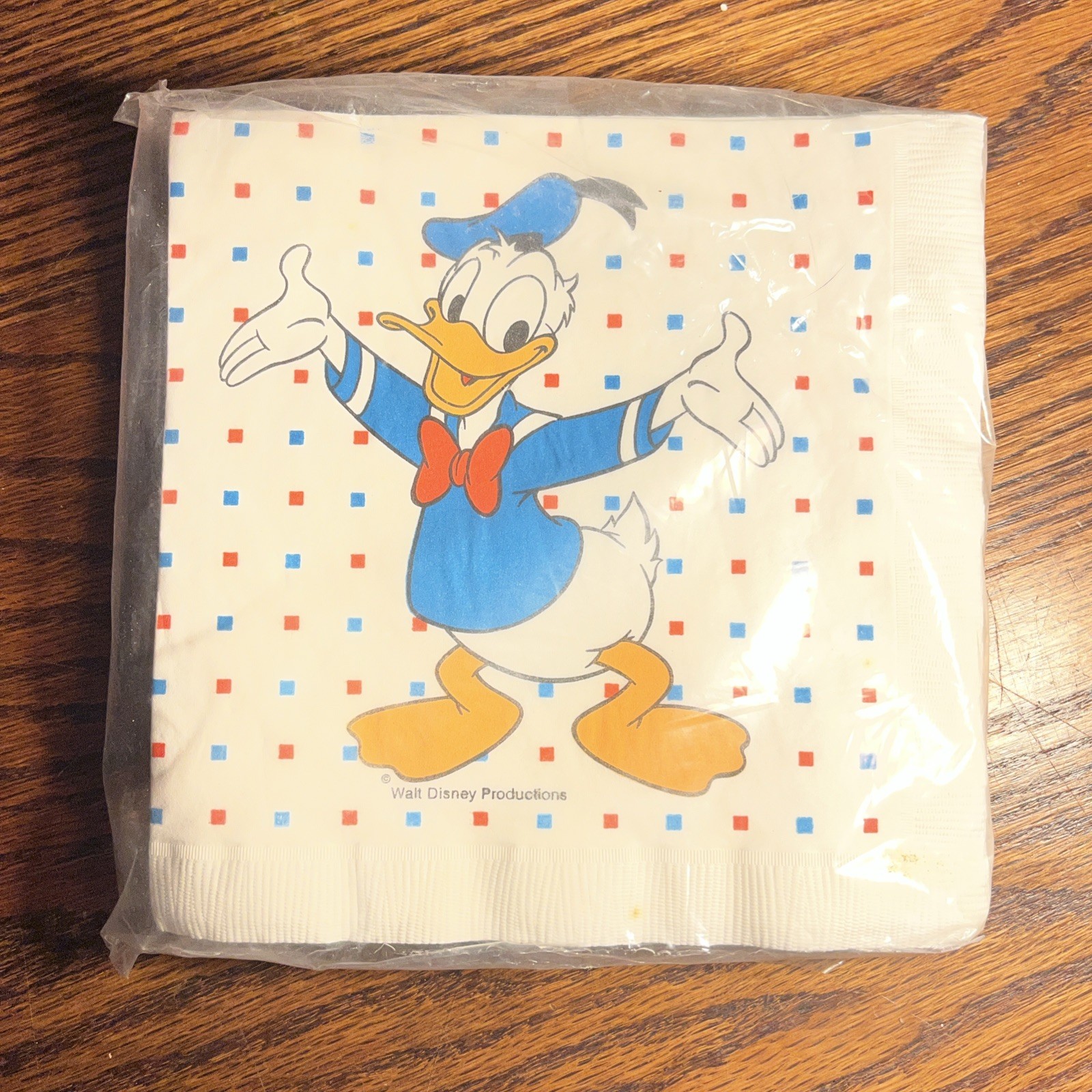 Vintage 1980s Crepe PAPER Disney NAPKINS DONALD DUCK 16 ct  Buzza Beverage NOS