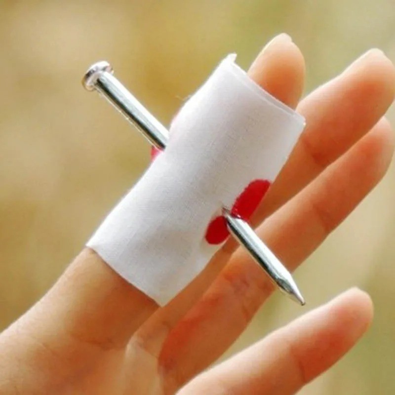 Halloween Fake Nail Through Finger Prank Prop Novelty Joke Party Trick