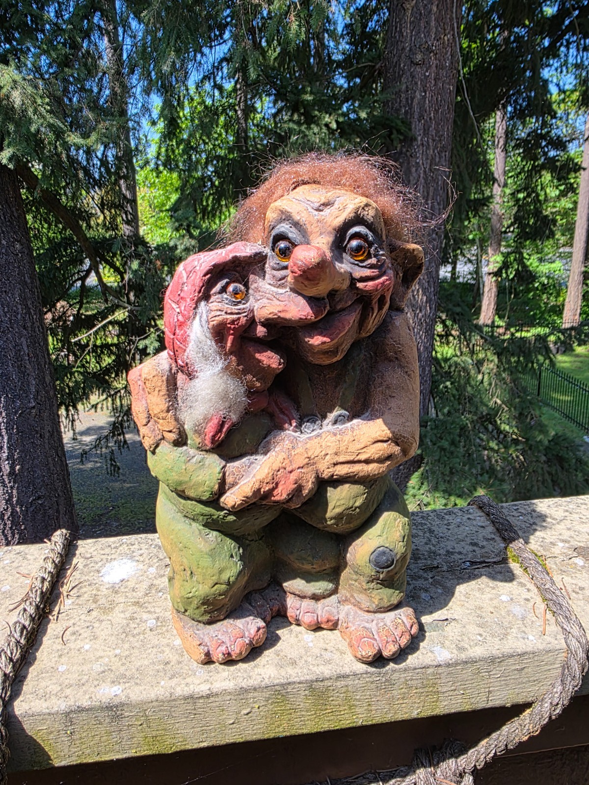 Original NyForm Troll  Norway Couple Hugging 10
