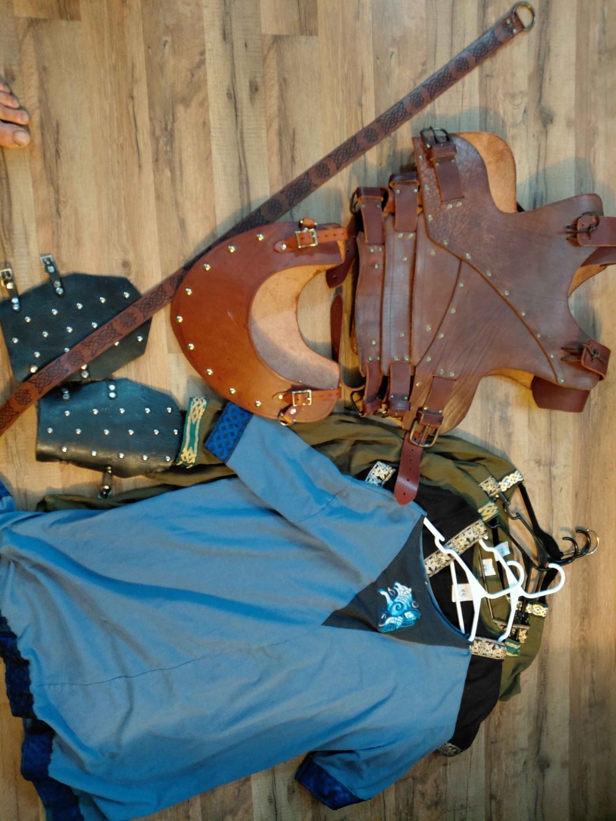 BULKMedieval Garb, Armor, Viking, Tunics, Accessories, LARP, Renaissance BULKMedieval Garb, Armor, Viking, Tunics, Accessories, LARP, Renaissance