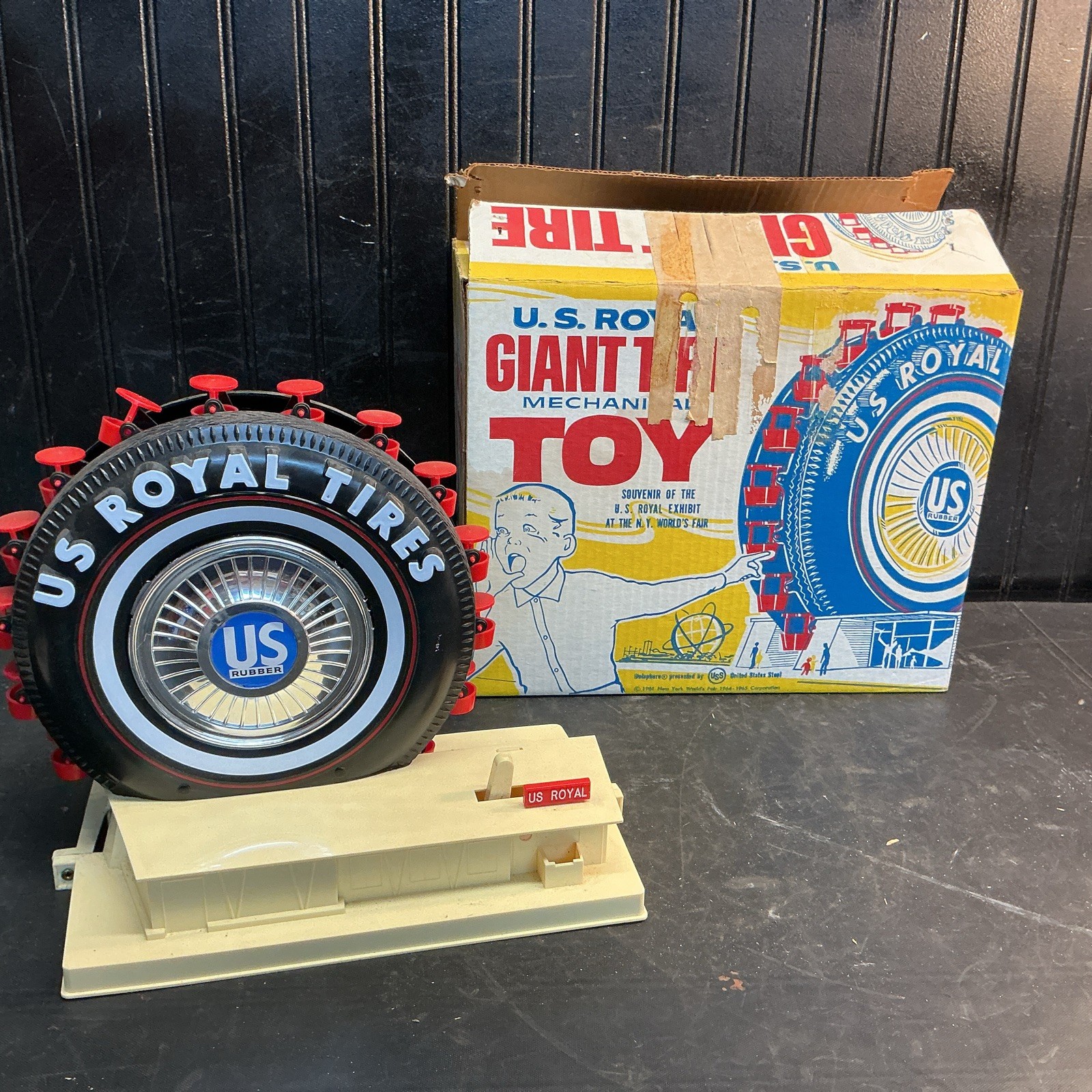New 1964 U.S. Royal Giant Tire Mechanical Souvenir Toy Of The N.Y. Worlds Fair