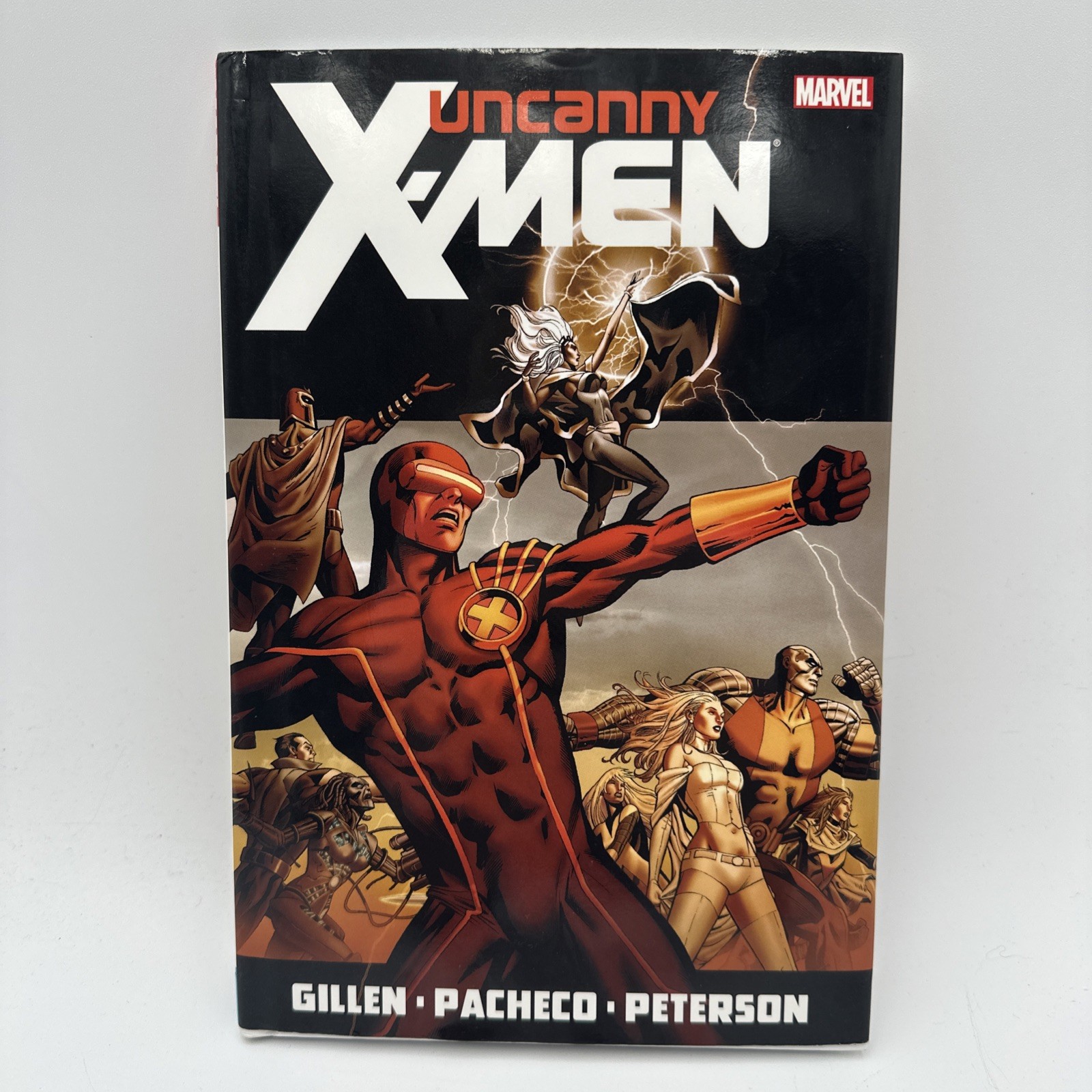 Marvel Comics Uncanny X-Men Hardcover Gillen Pacheco Peterson Excellent