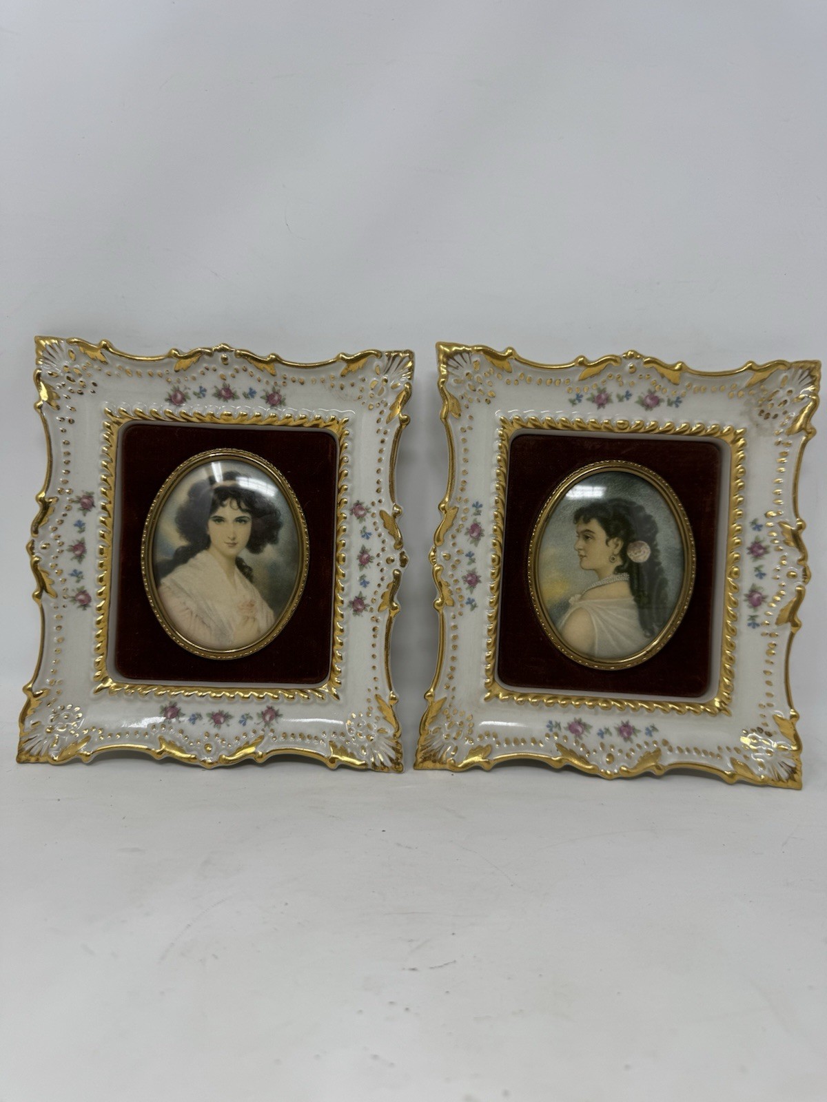 2 vintage COLLECTIBLE PORTRAITS BY CAMEO CREATIONS WITH PORCELAIN FRAMEs EUC