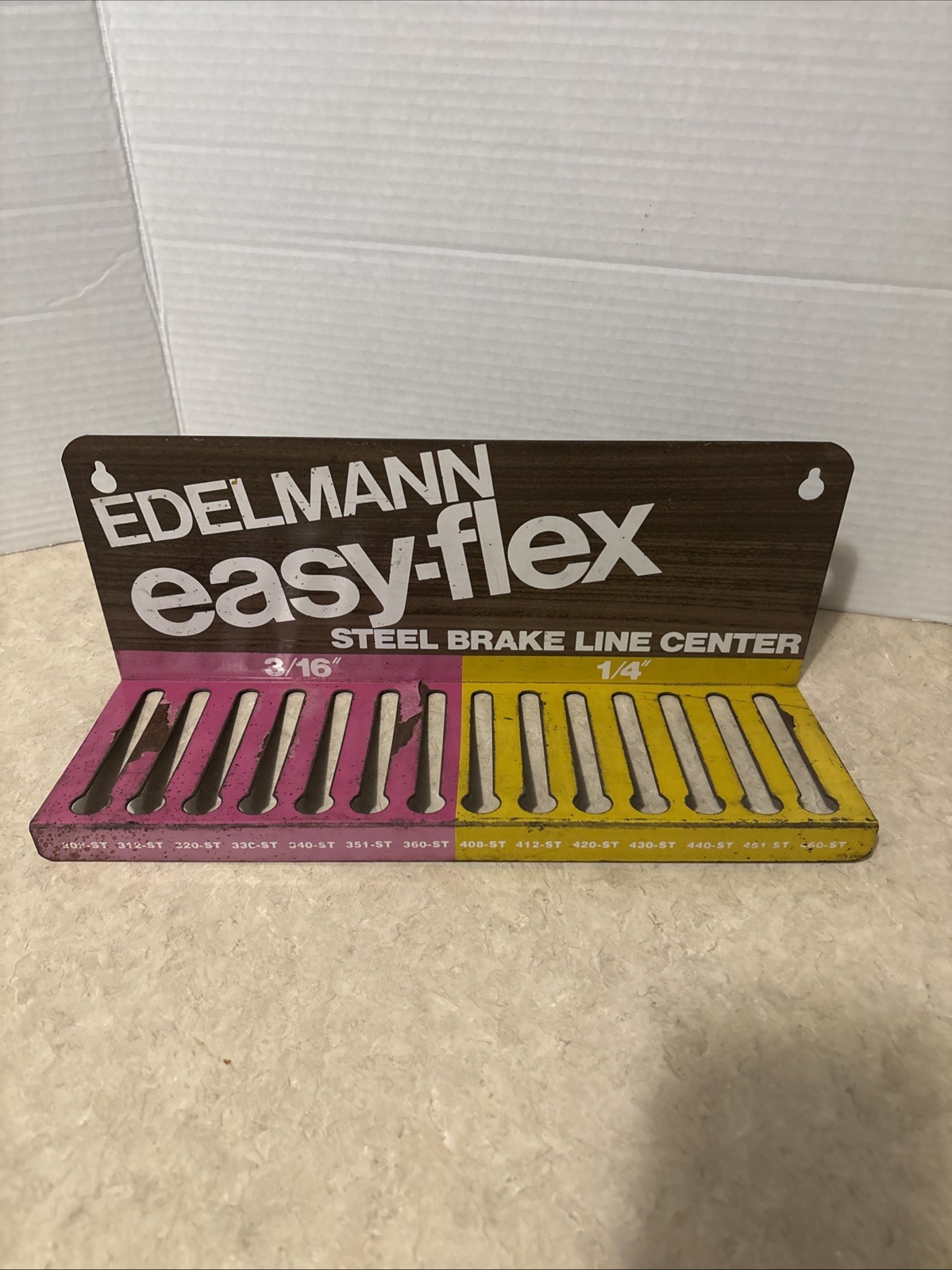 EDELMANN PARKER EASY FLEX BRAKE LINE CENTER - Wall Mount Display
