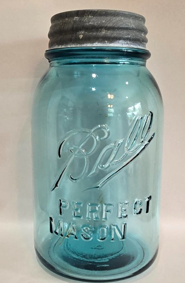 Vtg 1910-1923 Blue Ball Perfect (OffSet Print) Mason #8 Quart Jar with Zinc Lid