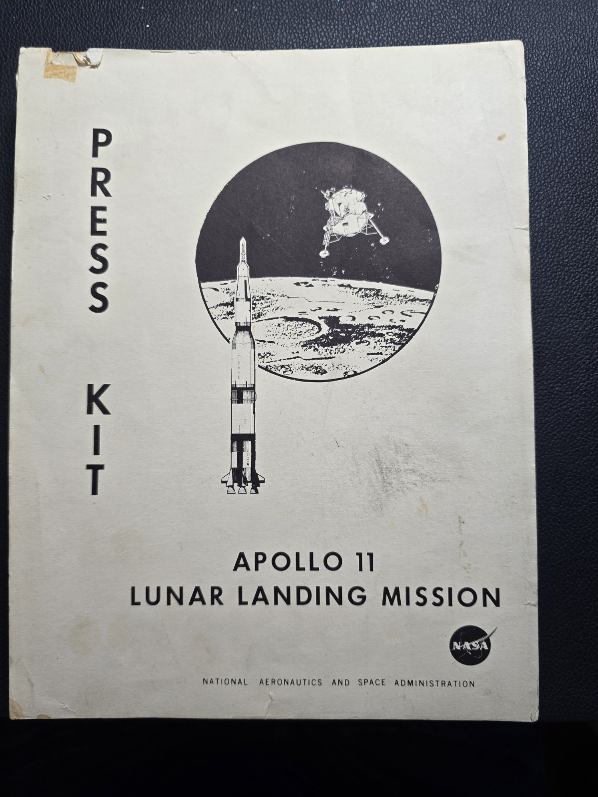 NASA APOLLO 11 Lunar  Landing Mission Original Press Kit July 1969