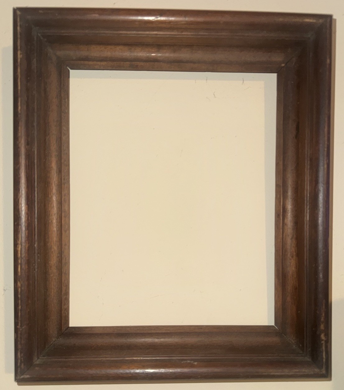 Atq Victorian Deep Well Picture Frame Solid Walnut  Pic Sz 9” X 11”  Painting