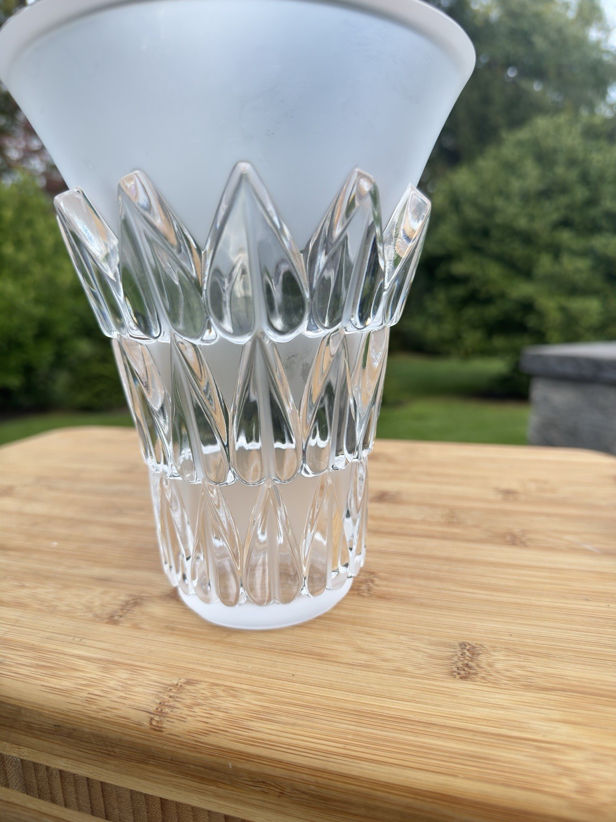 Lalique France Feuilles Art Glass Vase Frosted & Clear Leaf Motif 7.25\