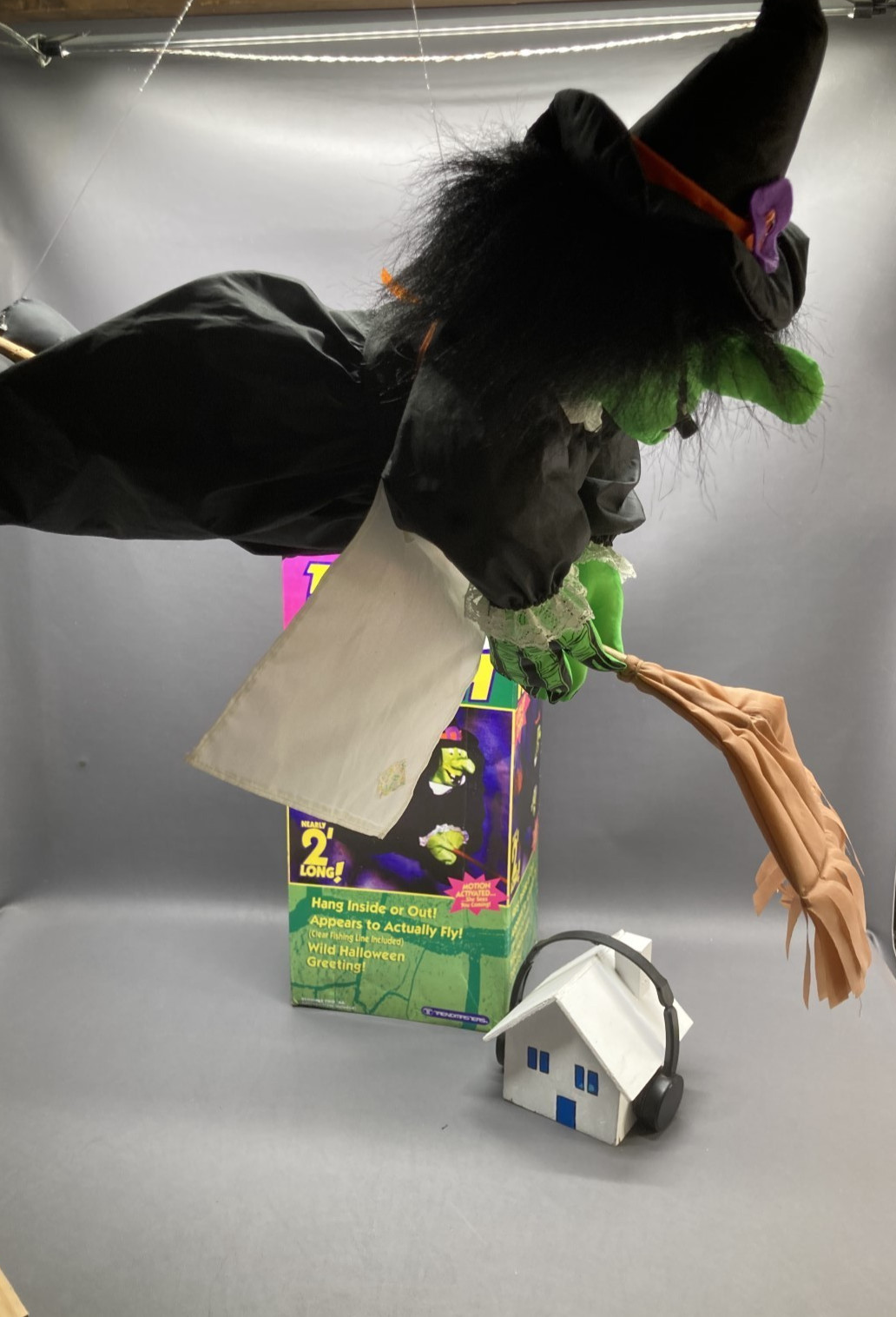 Trendmasters Boo Bunch Talking Flying Witch Light Up Halloween Decor With Box