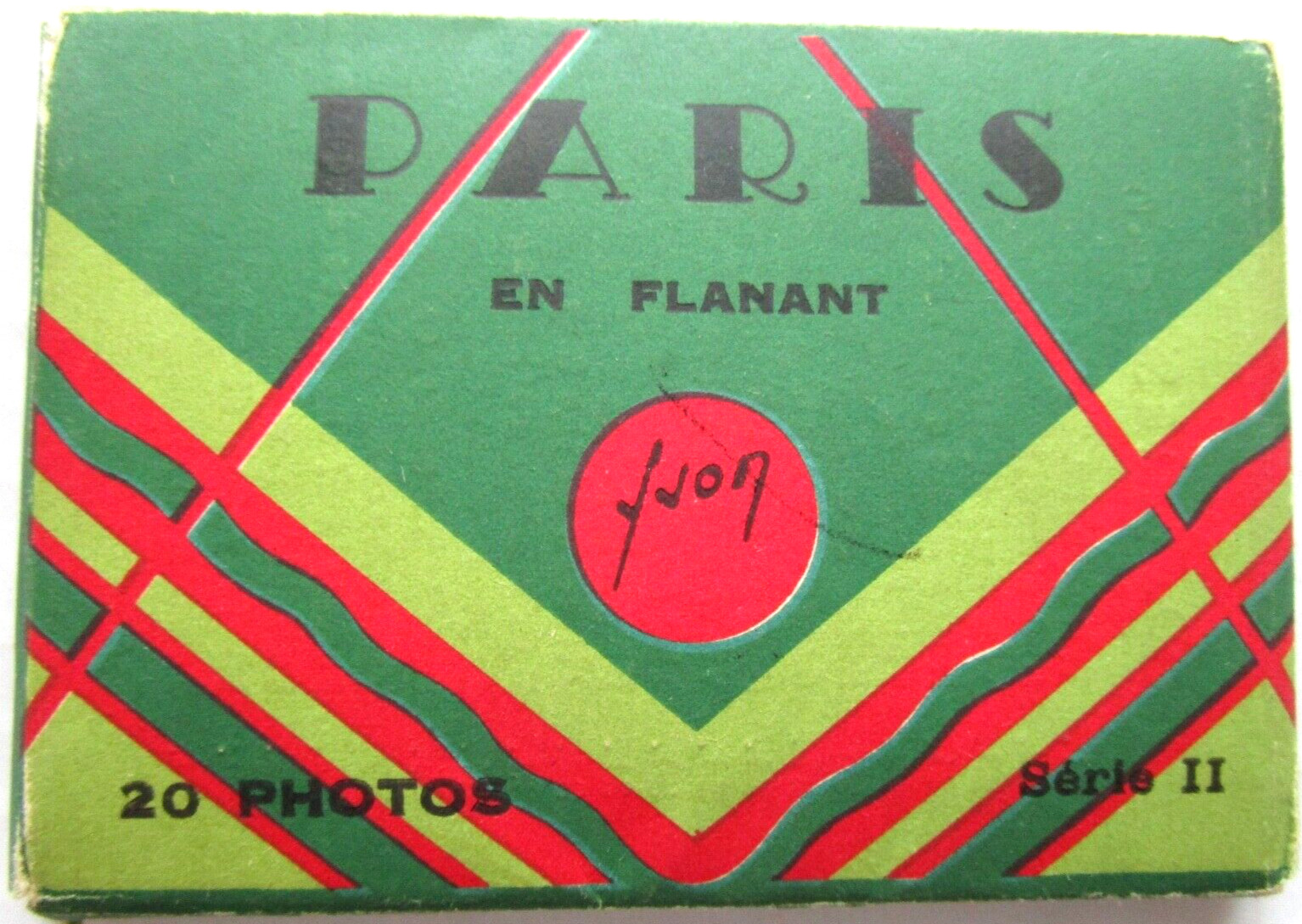 RARE 1929  En Flanant Yvon Book of 20 Vintage Black & White Picture Cards - X-9