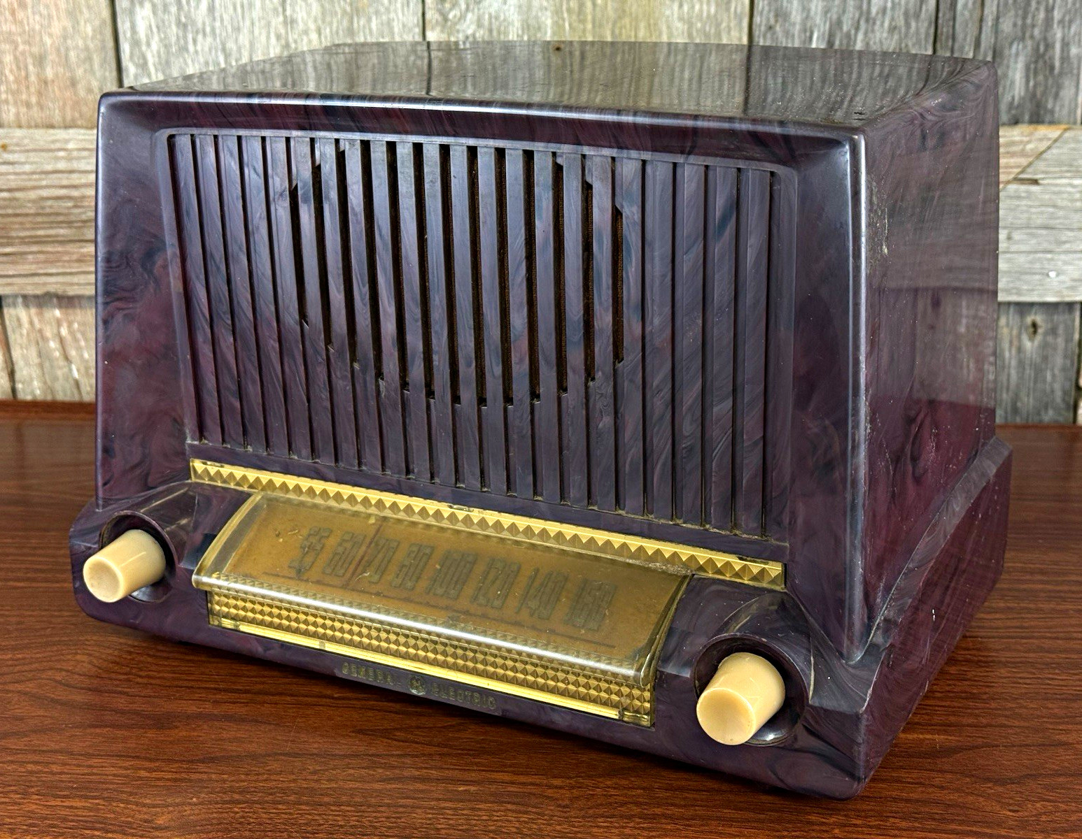 Vintage 1950s Purple Marbled Swirl Tube Radio GE For Parts or Restoration