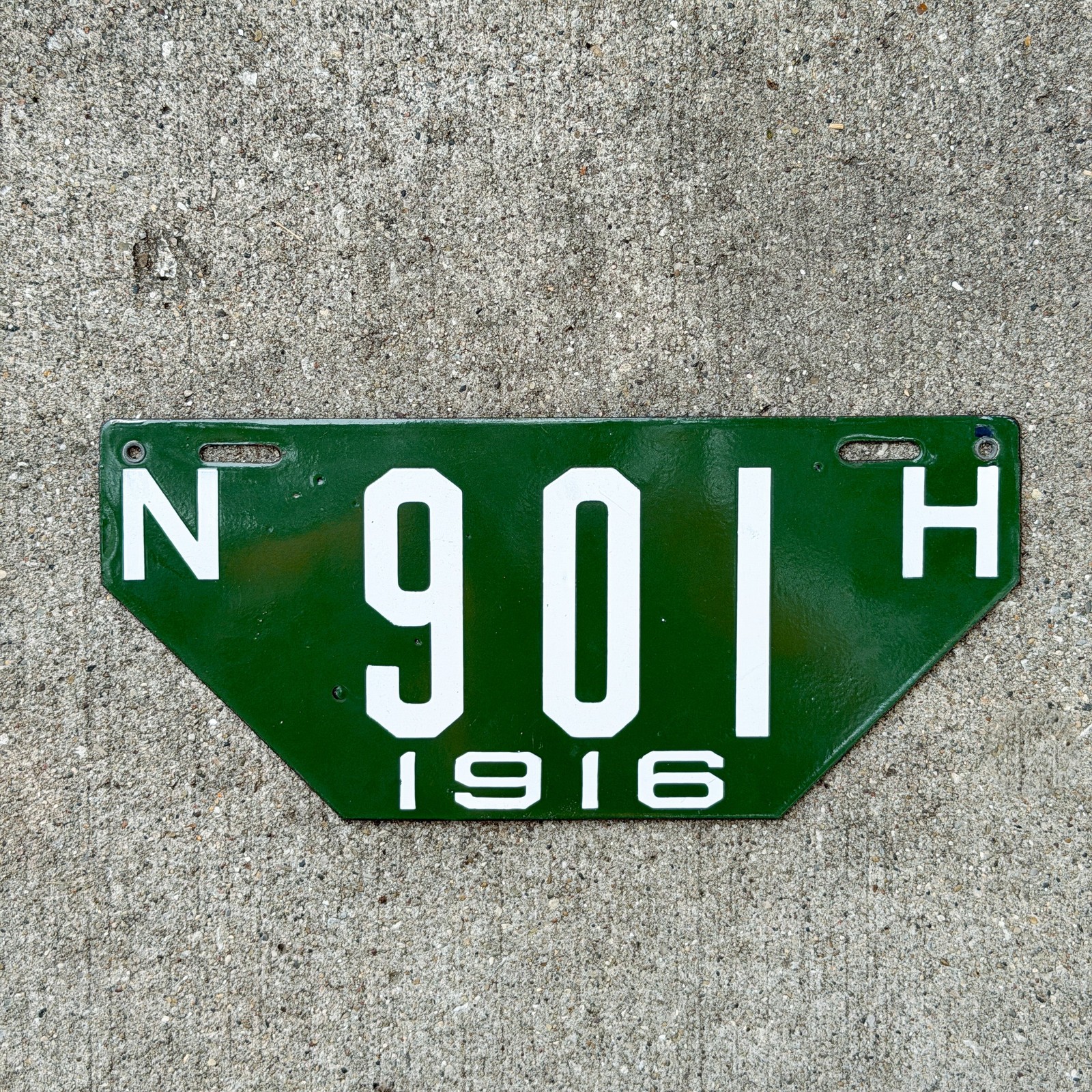 1916 New Hampshire Porcelain Visitor License Plate Non Resident High Quality 901