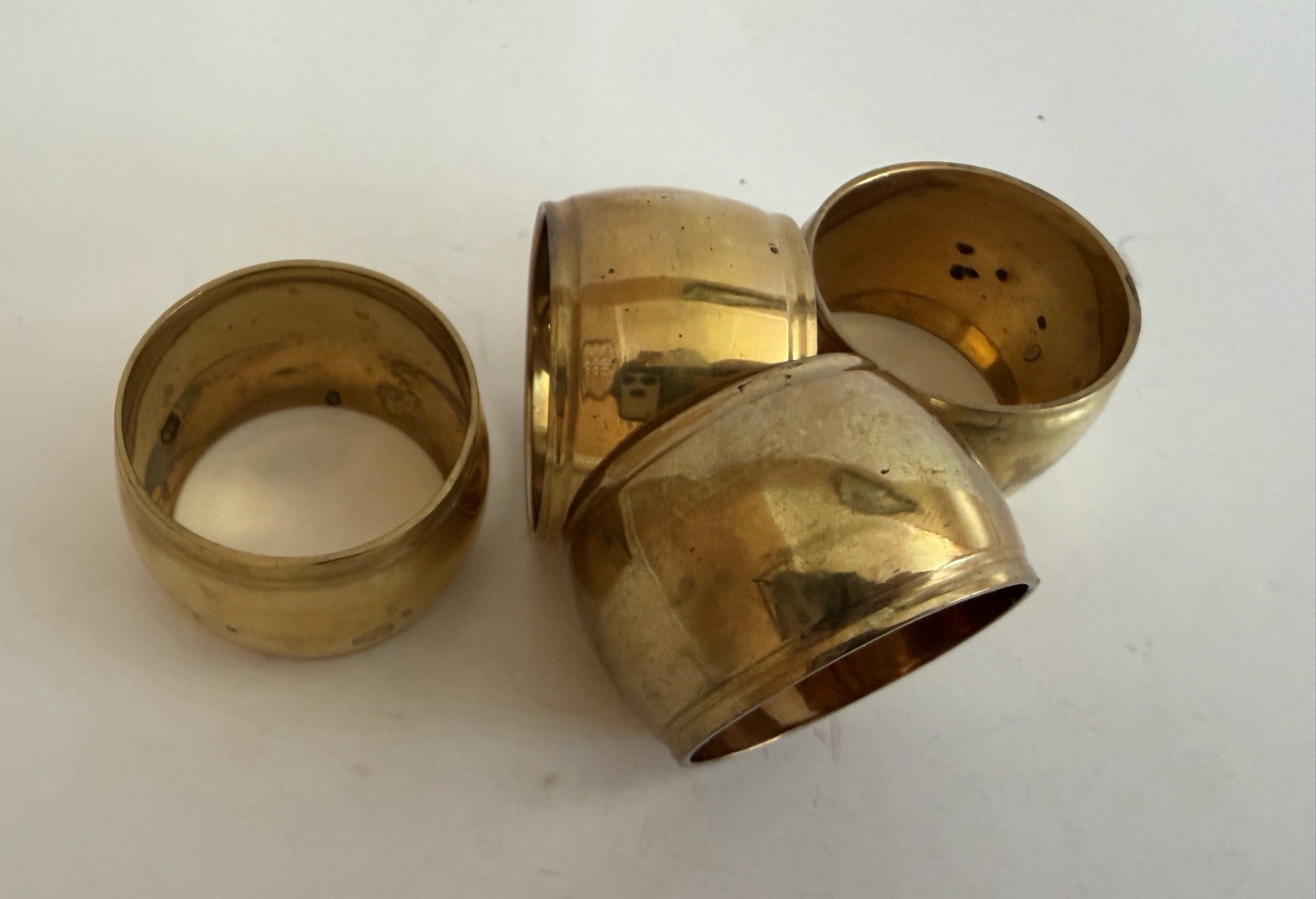 VTG Set Lot of 4 Brass Napkin Rings Dinner Napkin Ring Gold Tone