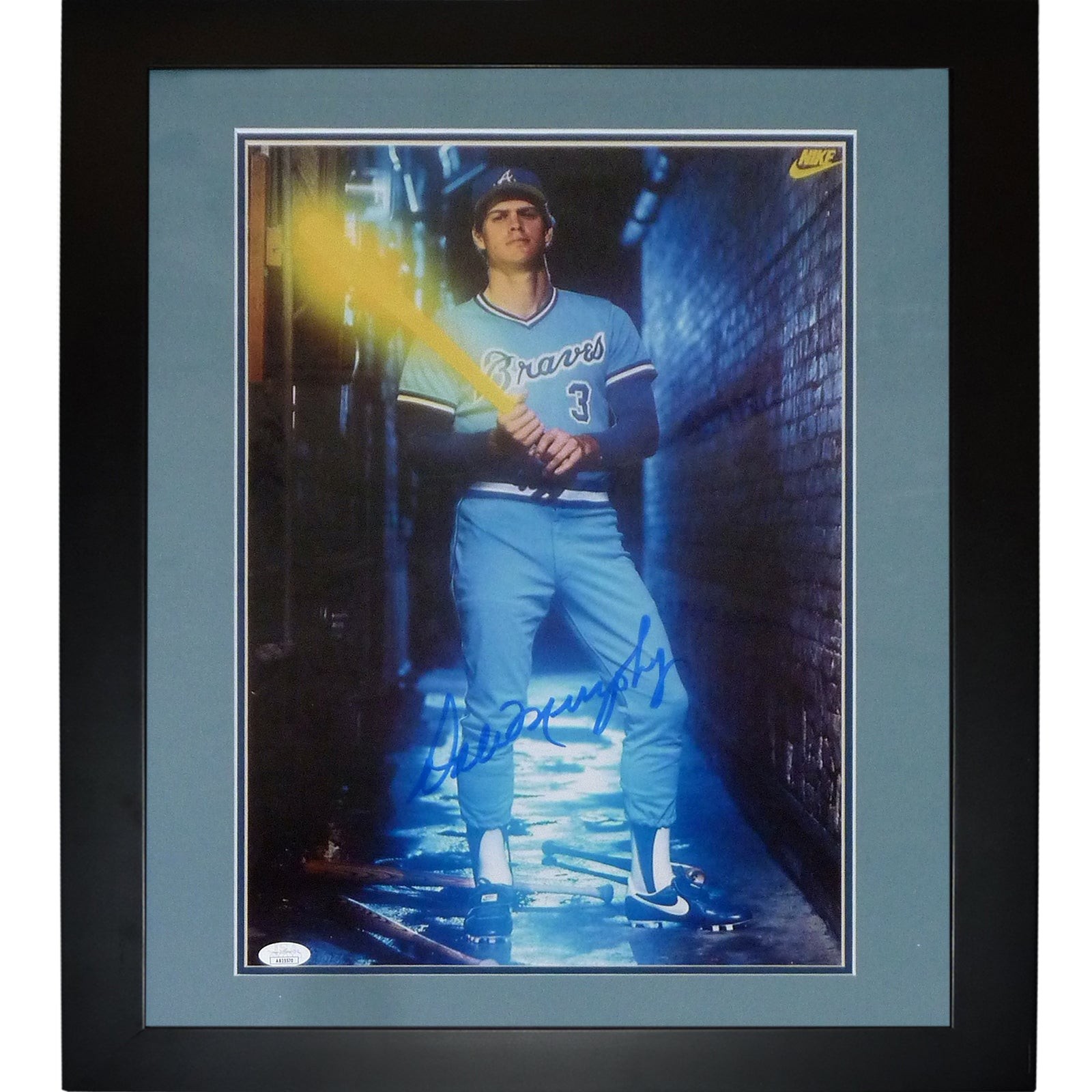 Dale Murphy Autographed Atlanta Braves (Lightning Bat Pose) Deluxe Framed 12x18
