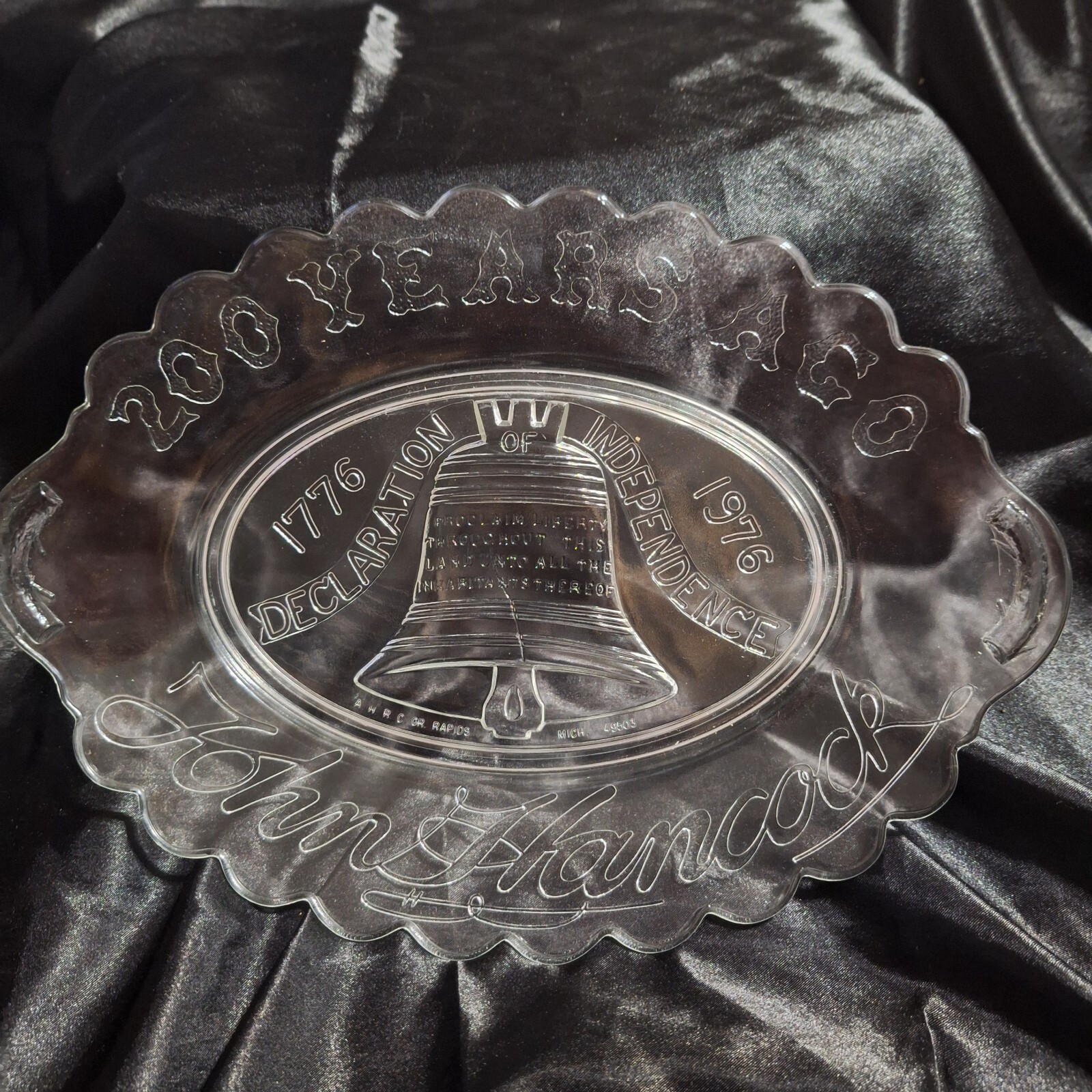 Vintage 1976 Liberty Bell Commemorative Glass Tray~Bicentennial Plate~200 Years
