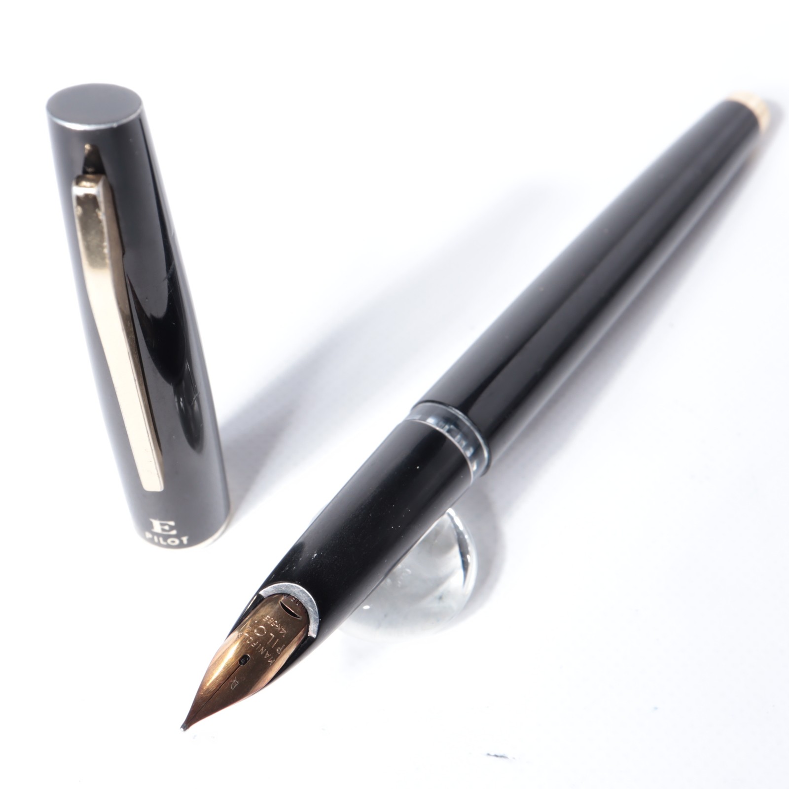 PILOT Elite MANIFOLD Fountain Pen 14K Gold M C/C Black Gold Used