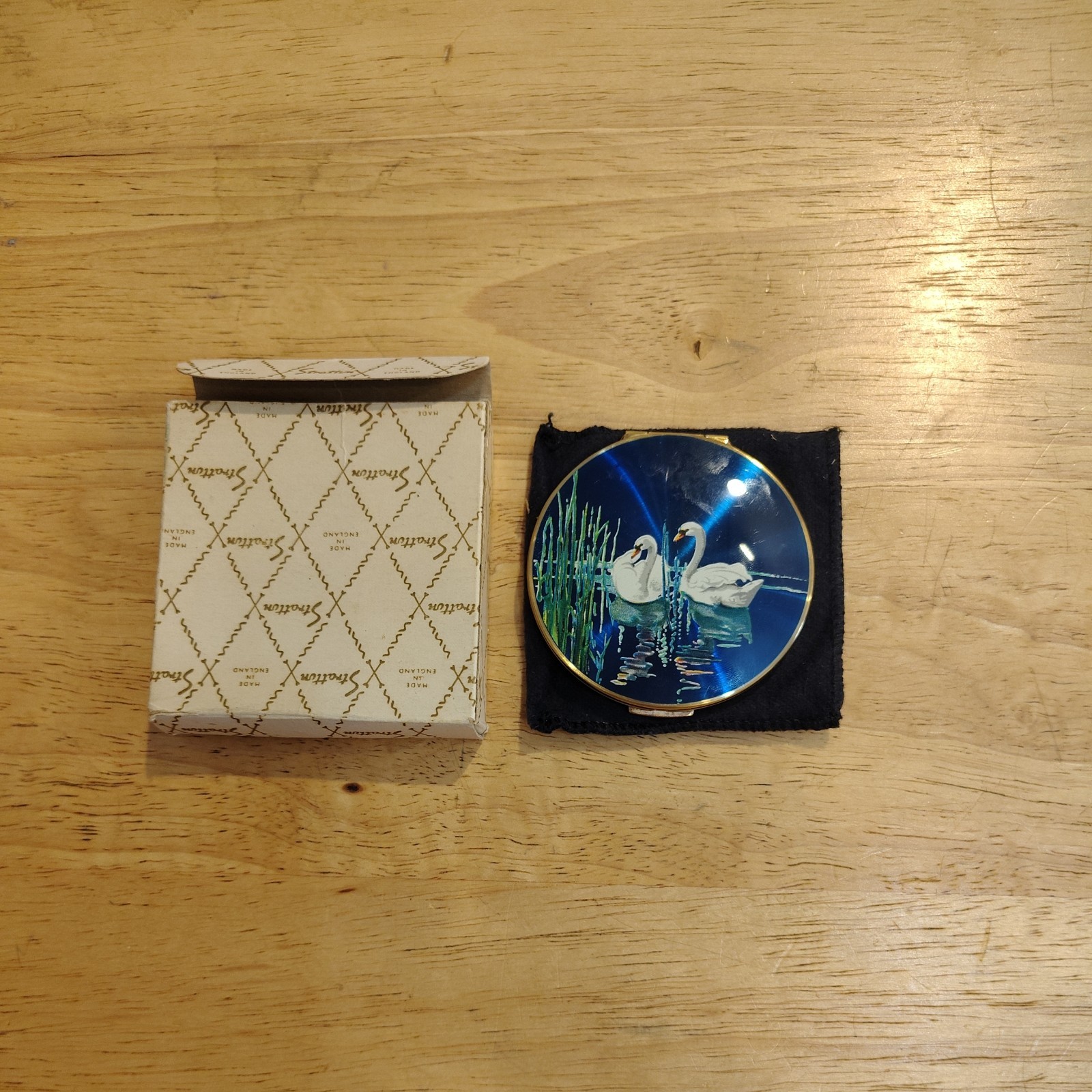 Vintage 1950s Stratton Convertible Powder Compact Box Set Blue Swan Stars