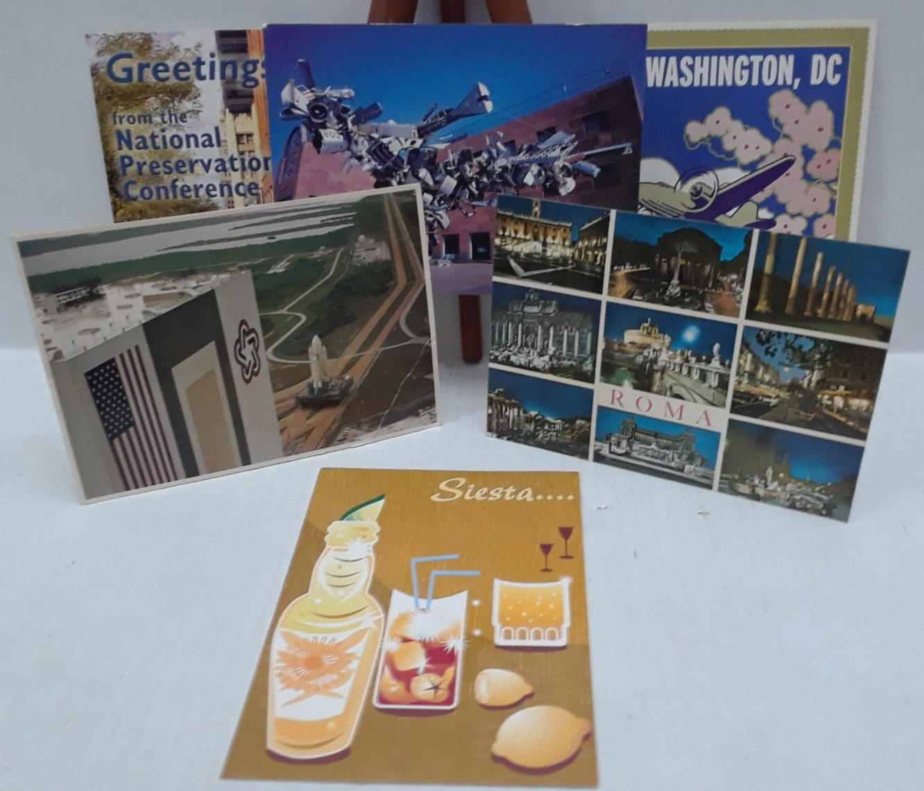 Un Used Postcards of Random  Image\'s  of Art - People - Crafts Lot of 6