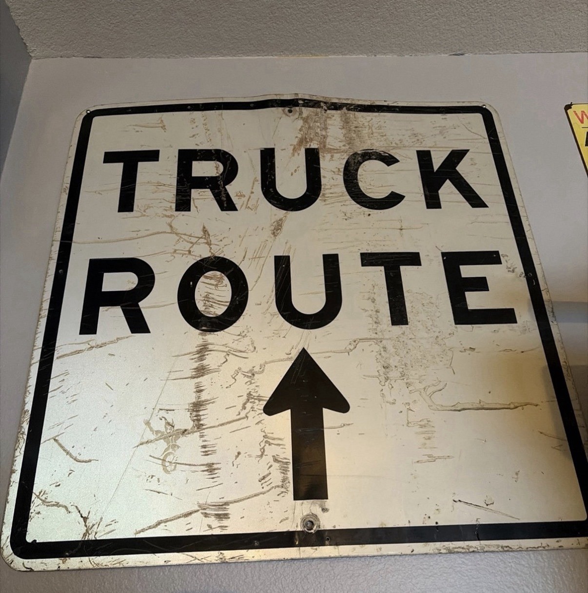 OLD Vintage TRUCK ROUTE ARROW EMBOSSED METAL SIGN 30”x30”