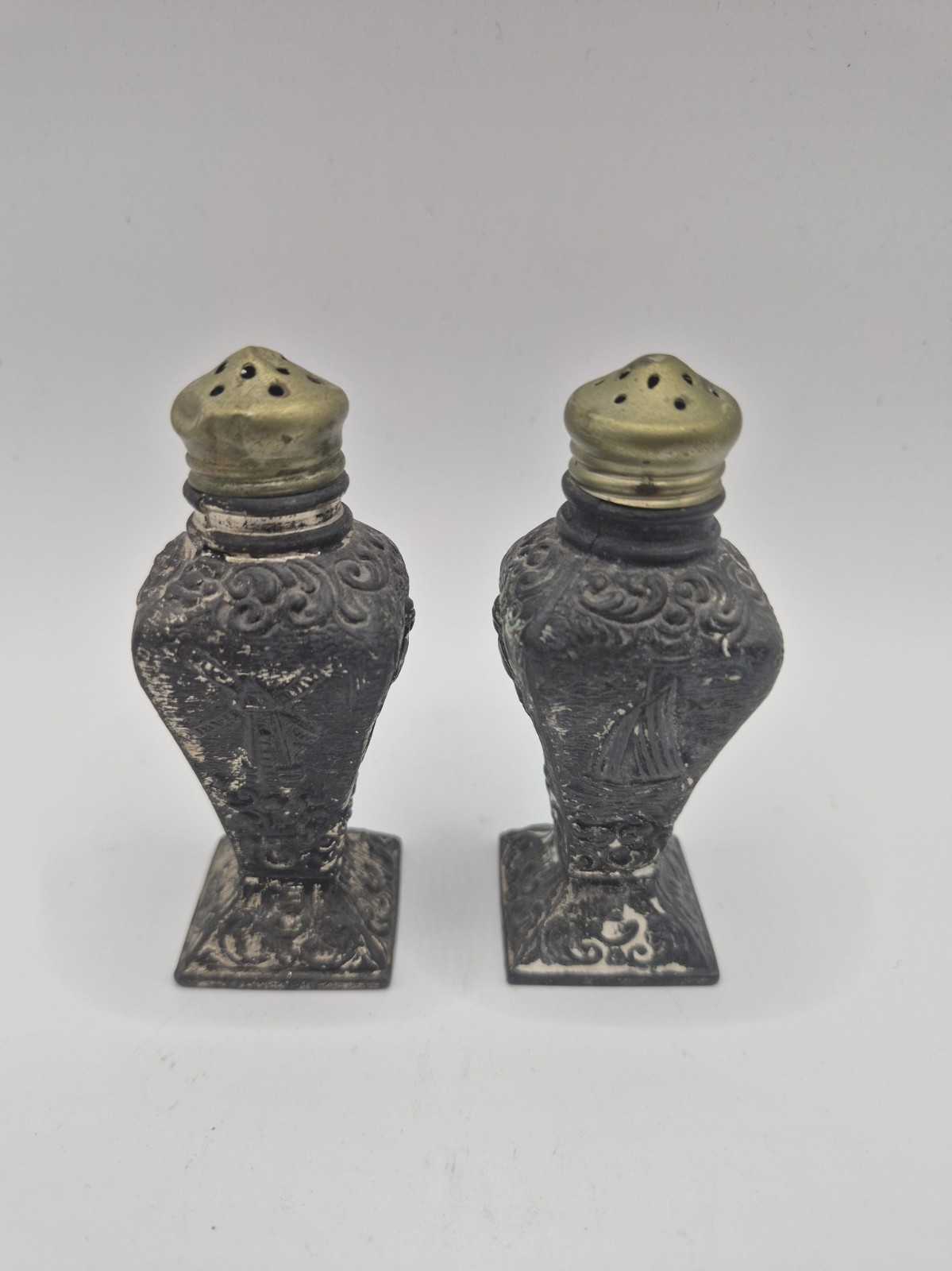 Vintage Dutch Themed Salt & Pepper Shaker Set