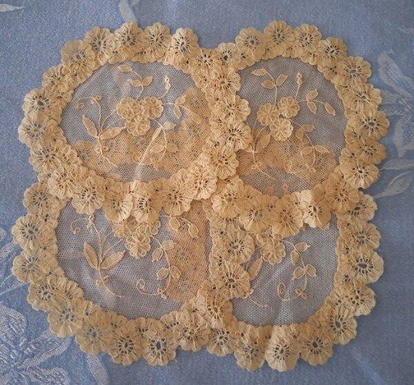 Antique Set 4 Brussels Princess Lace Doilies Unused Ecru Doily Rounds