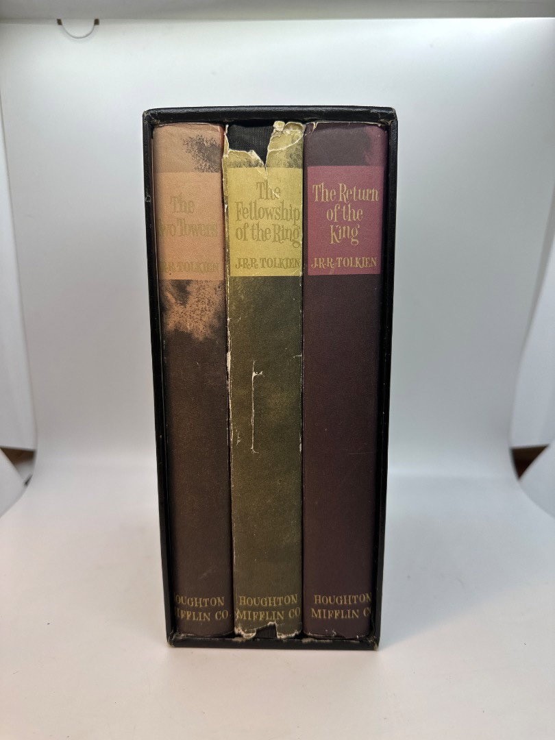 Vintage 1965 The Lord of the Rings Hardcover Trilogy Slipcase Set with Map Tolki
