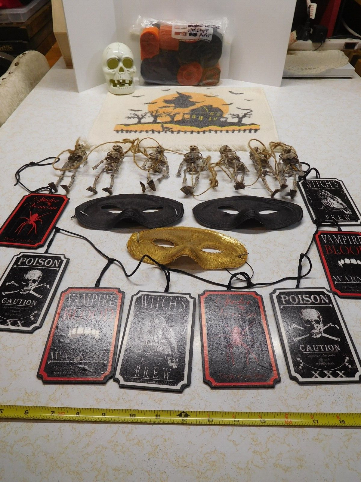 21 Scary Items ~ Halloween Junk Drawer Lot ~ 21  Scary Items