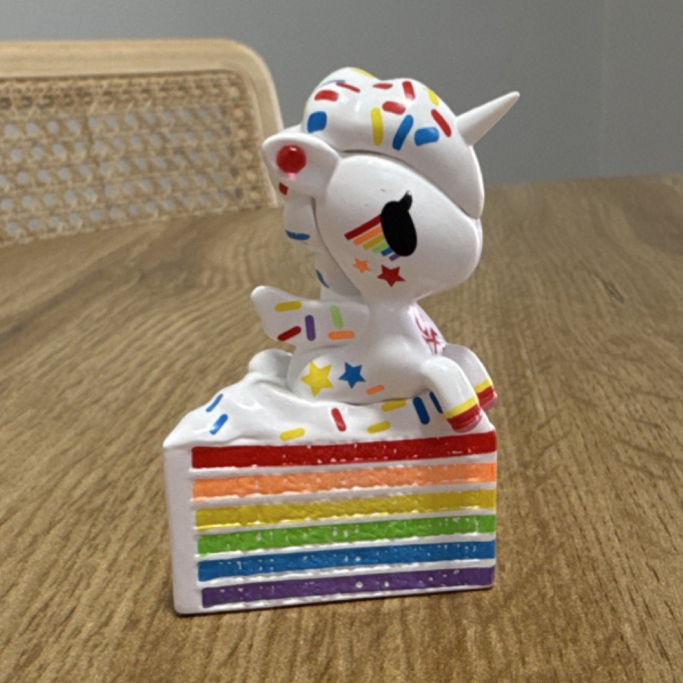Tokidoki Vinyl Figurine: Delicious Unicorno series, Rainbow Delight