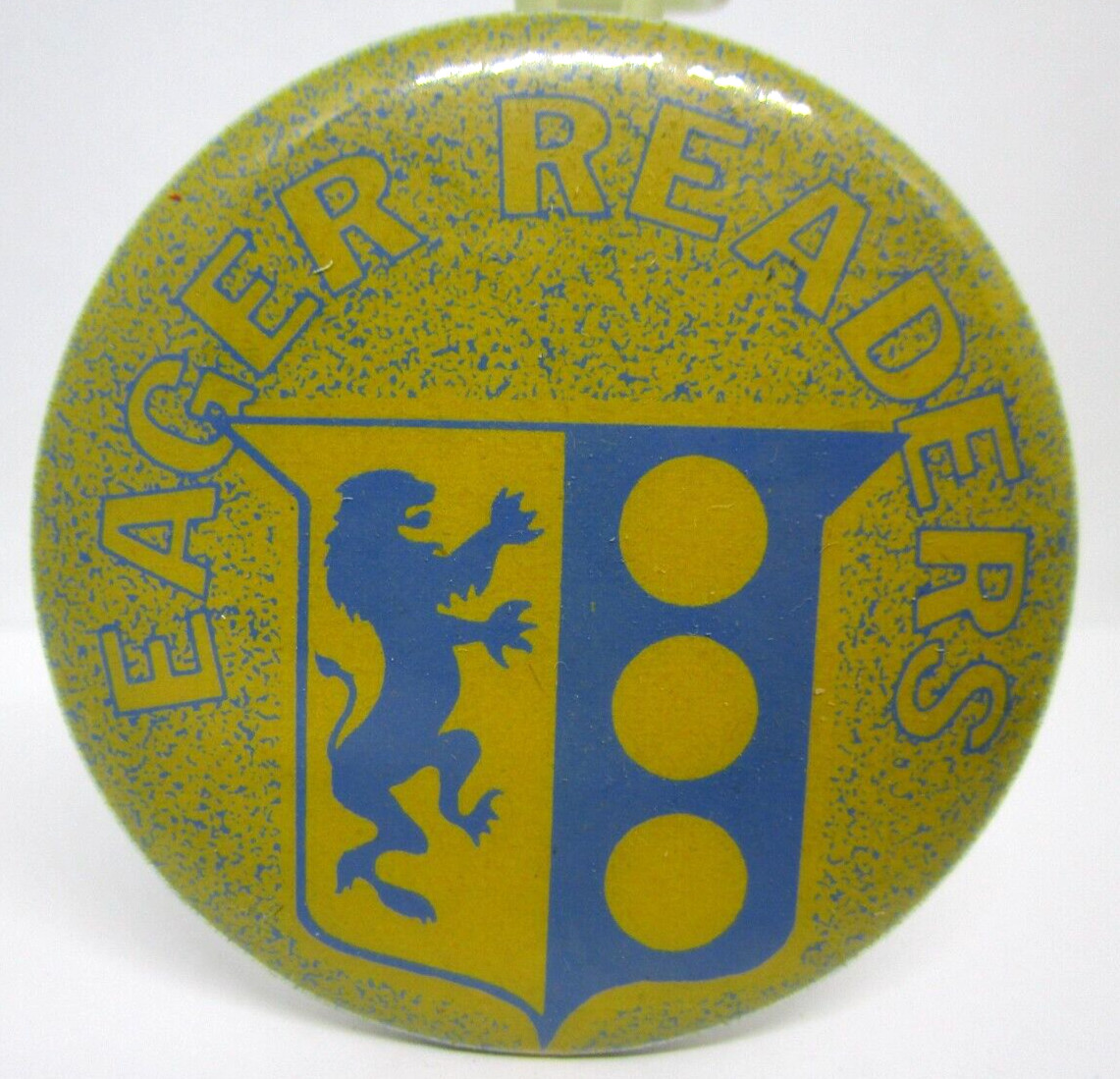 Vintage EAGER READERS 2.25 inch pinback button pin