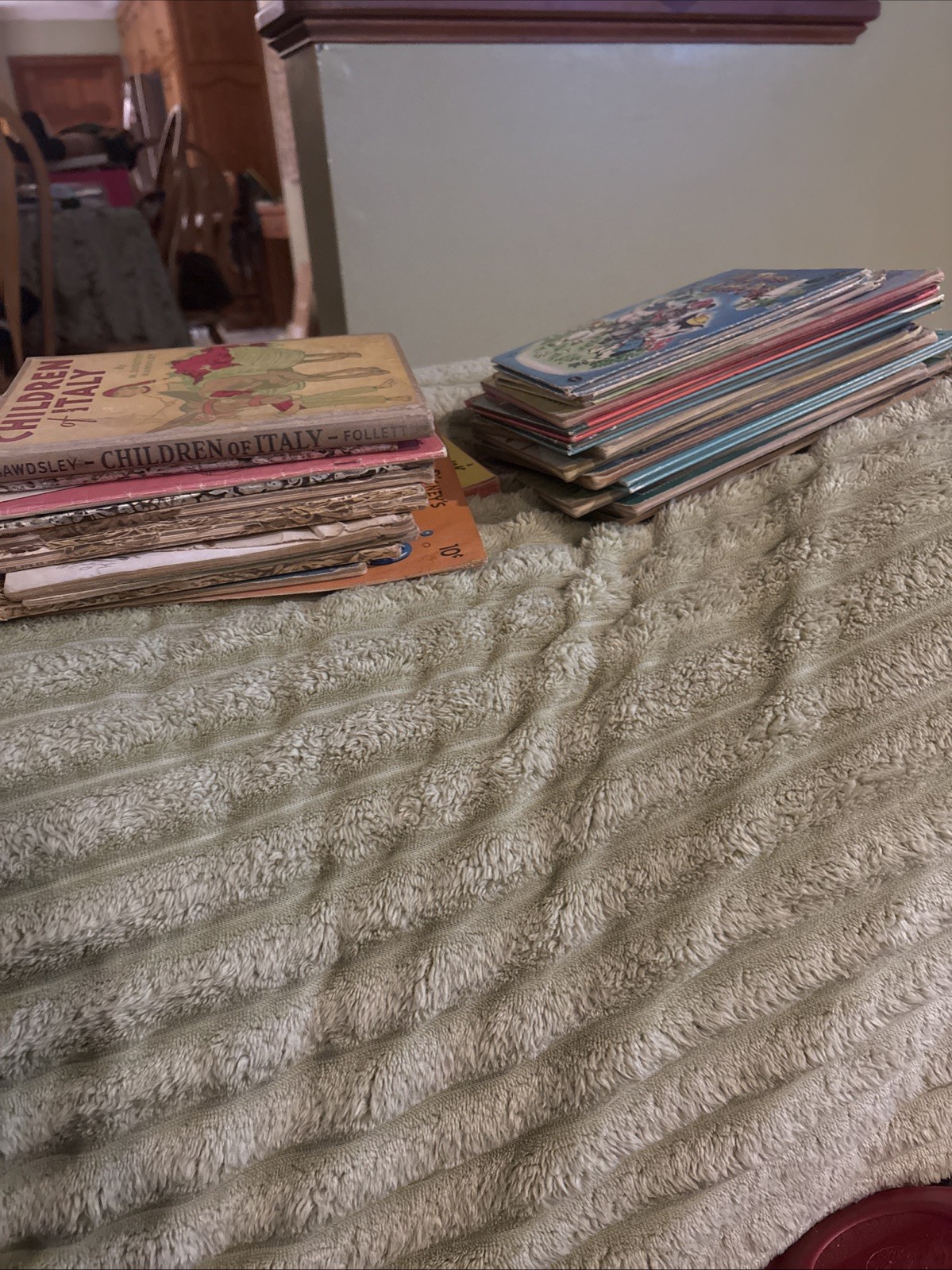 Lot of 25 Vintage Children's Picture Books Little Golden Books Disney Whitman